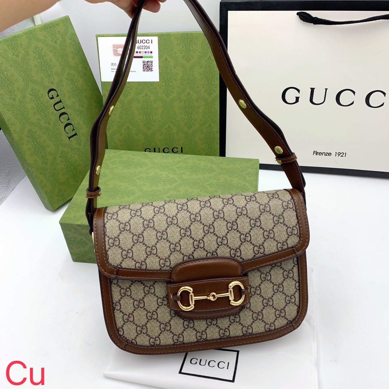 Gucci horsebit 1955 shoulder bag / GUCCI BAG พร้อมส่ง 5 สี กระเป๋าสะพายไหล่/สะพายข้างทรงคลาสสิค สวยผู้ดี ดารา เซเลปใช้กันเพียบ สวยอยู่ทรง มากี่รอบก็ไม่เคยพอ!! รุ่นเด็ดสุด!! ฮ็อตสุด!! ให้สิบว้าวไปเลย