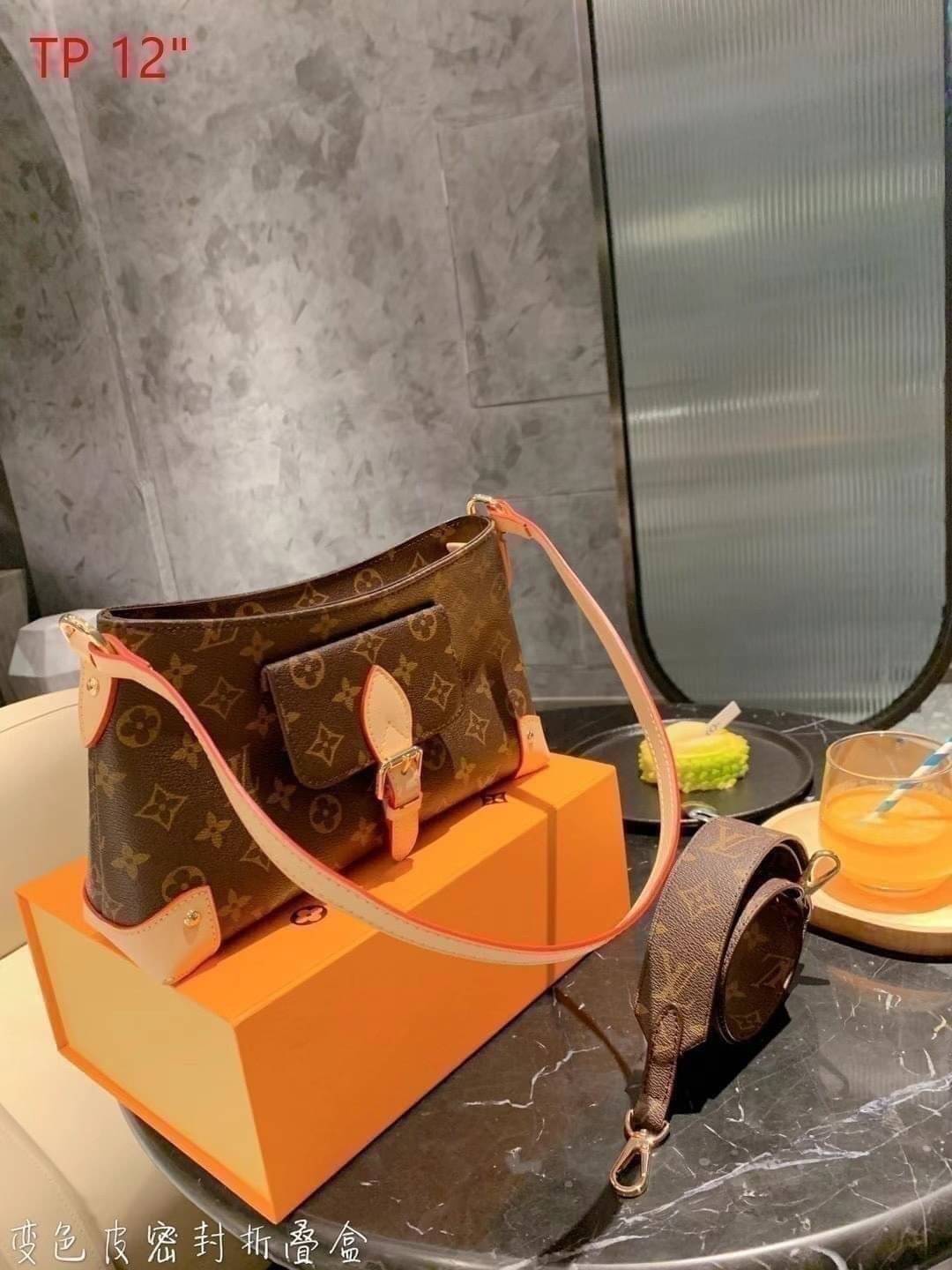 LV Shoulder Bag LV Crossbody Bag / LV Sologne Crossbody Monogram ภาพถ่ายจากงานขายจริง ใช้งานต่างประเทศได้