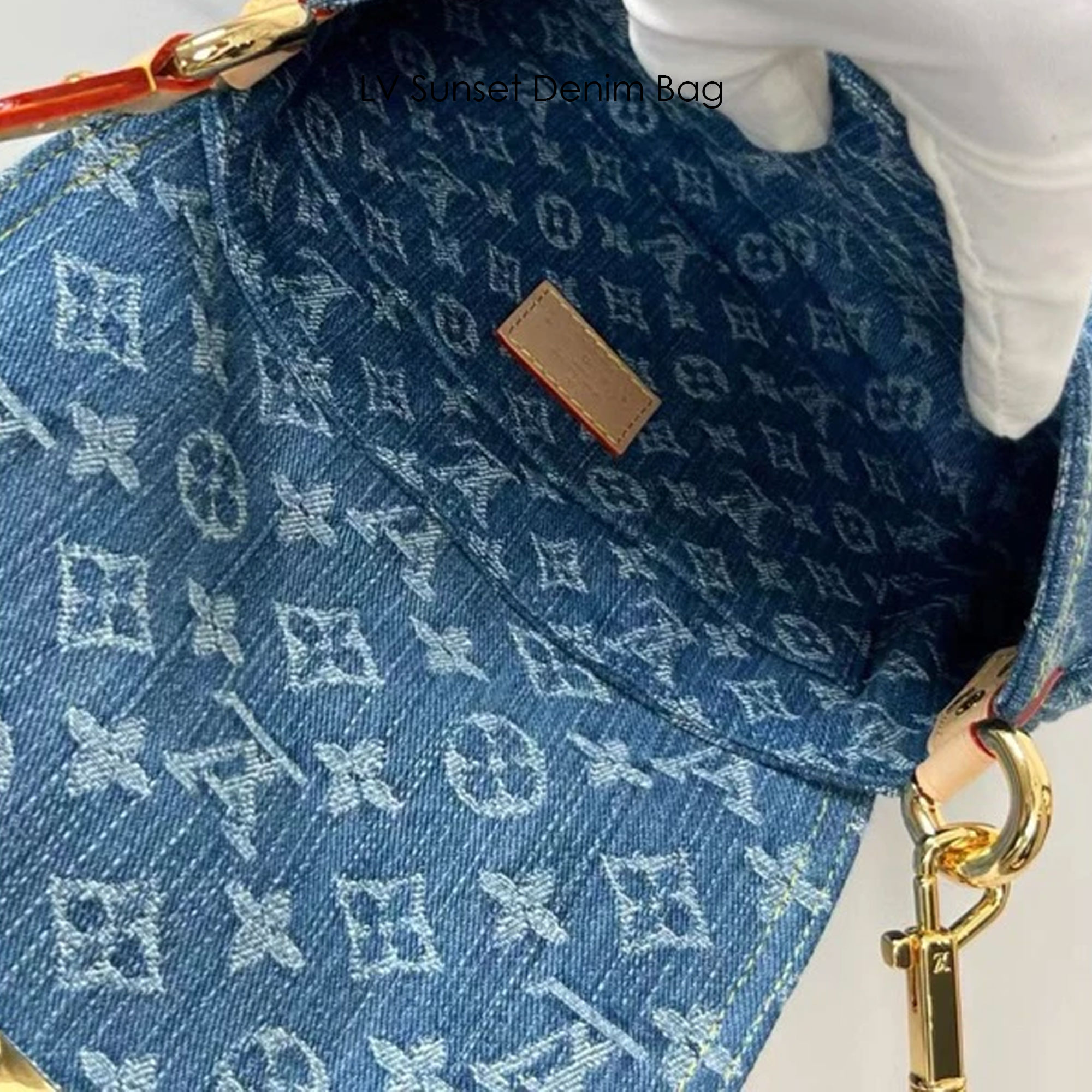LV Sunset Denim Bag กระเป๋าสะพายไหล่เดนิมแต่งขาดเท่ห์ๆ แรงมากฉุดไม่อยู่ กับกระแสคอลใหม่ lvremix ดีไซน์แบบตัวมัม y2k รูปทรง baguette สวยดูแพง ใบนี้ก็ฉ่ำสุดๆ