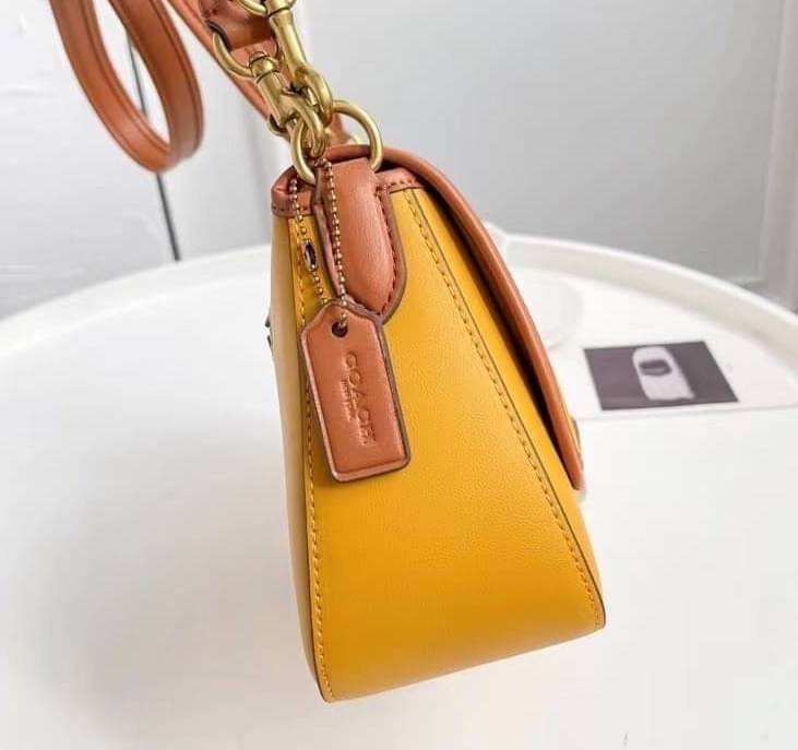 Coach Soft Tabby Shoulder Bag 5 สี กระเป๋าสะพายข้างหนังสวย พร้อมส่งที่ไทยราคาสุดคุ้มห้ามพลาดค่ะ!