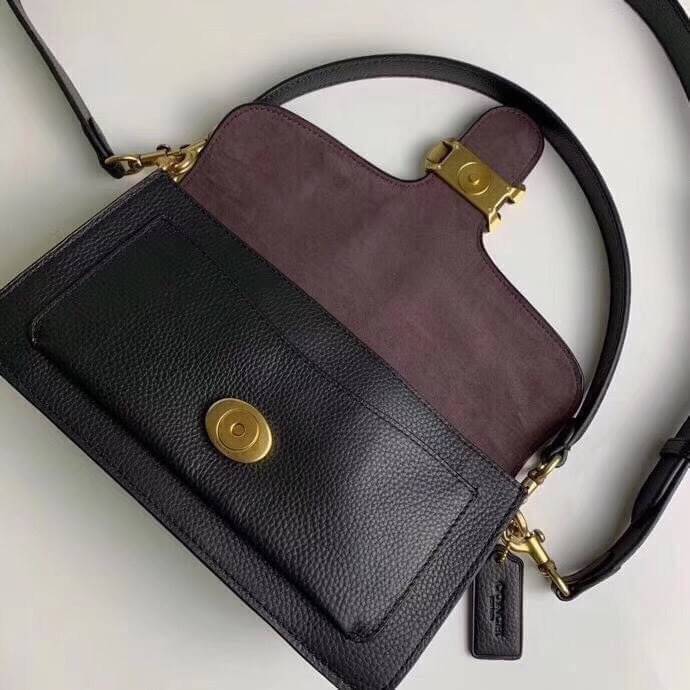 ของแท้ 💯% COACH Coach tabby convenience shoulder bag crossbody Product Details Polished pebble leather Inside zip and multifunction pockets Snap closure, fabric lining Outside slip pocket