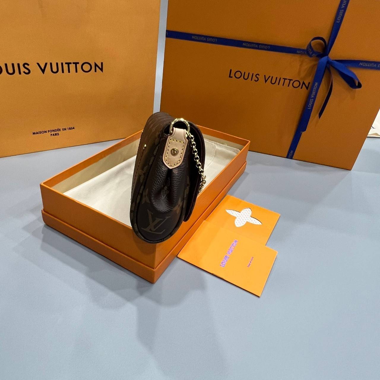 Ori Louis Vuitton favorite / LV Favorite Monogram Damier Ebene MM เกรดออริจินอล ใช้แทนใบจริงได้ ภาพถ่ายจากงานขายจริง ใช้งานต่างประเทศได้ค่ะ