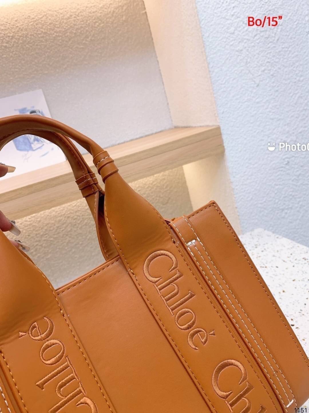 CHLOE Woody medium embroidered leather tote / CHLOE TOTE BAG กระเป๋าทรงโท้ท สีสวย เรียบหรู ดูคลาสสิค รุ่นตามหา ใบใหญ่จุดของได้เยอะมาก ภายในโล่งกว้าง