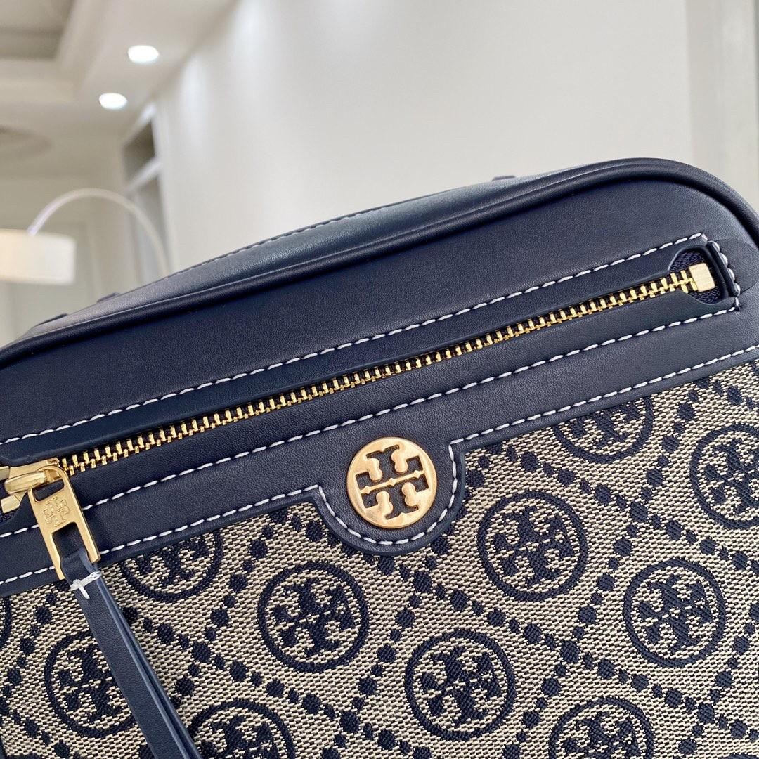 Tory Burch T- Monogram Jacquard Camera Bag กระเป๋าถือหรือสะพายข้าง ปักษ์ลายแบรนด์ วัสดุ Canvas ปักษ์ลายแบรนด์