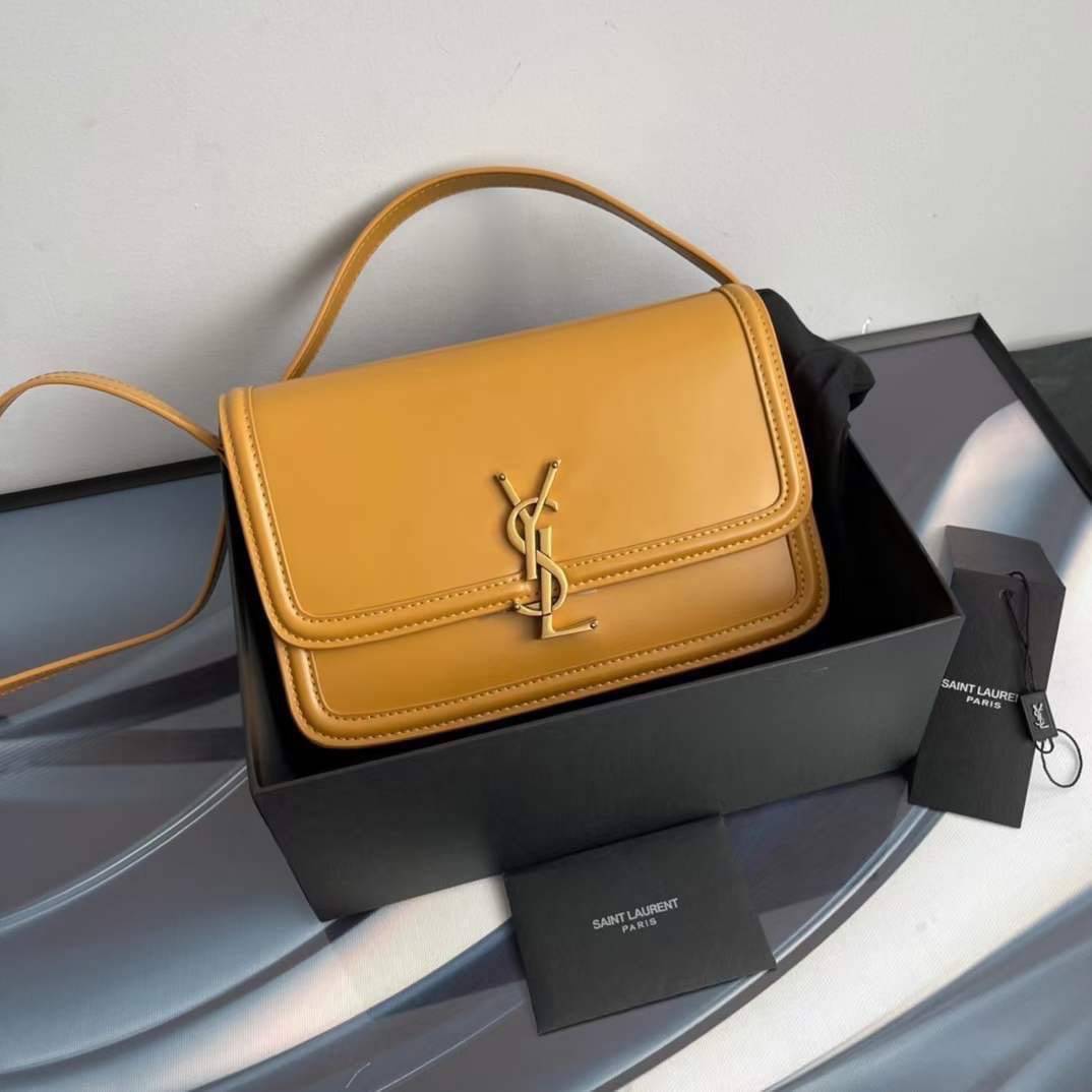 YSL Solferino medium crossbody bag คอลเล็คชั่นน้องโรเซ่ ROSE BLACKPINK ที่สุดแห่งความคลาสสิก เกรดออริจินอล หนังสวยมาก กระเป๋าสะพายรุ่นที่สาวๆ ทุกคนควรมีติดตู้ ภาพถ่ายจากงานขายจริง สวยตามรูป ไม่ผิดหวังค่ะ