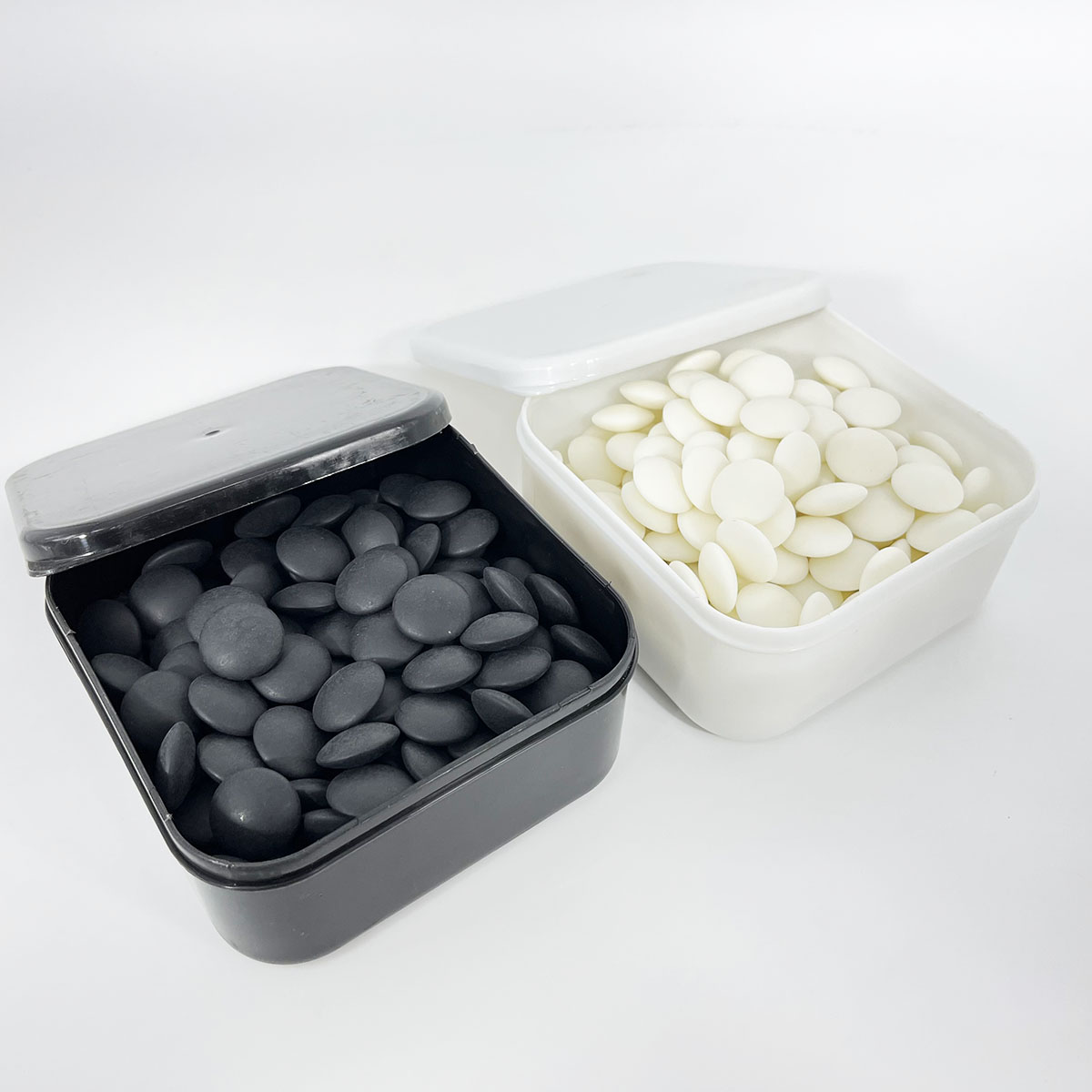 ชุดกระดานหมากล้อมไม้บาง0.3cm 19และ13าส้น.พร้อมเม็ดหมากเมลามีนนูนสองด้านพร้อมโถสี่เหลี่ยม