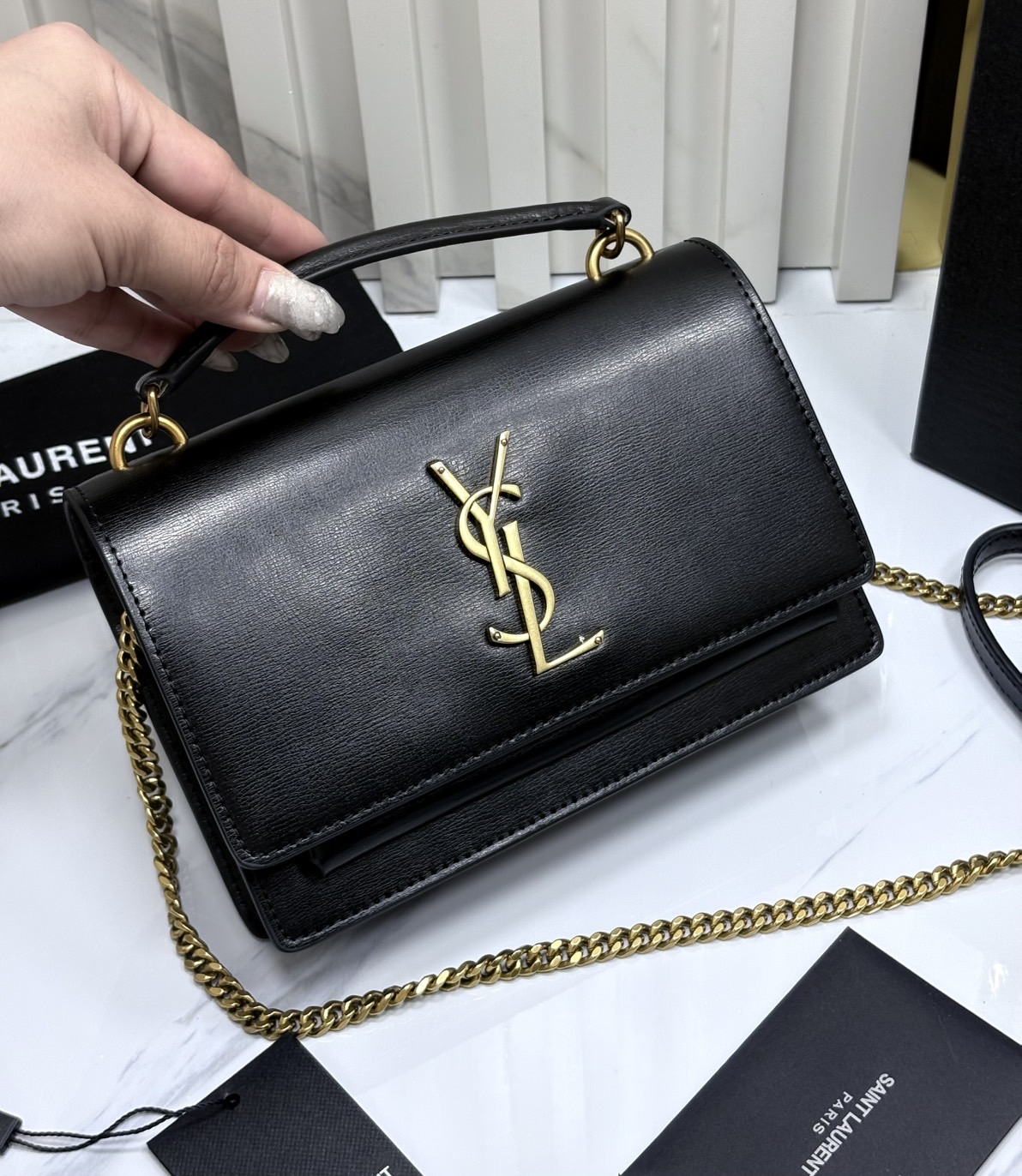 ORI หนังแท้ | YSL Sunset medium in smooth leather กระเป๋าสะพายข้างดีไซน์เรียบหรู โลโก้สวยโดดเด่น ไอเท็มขึ้นแท่น the best seller!!