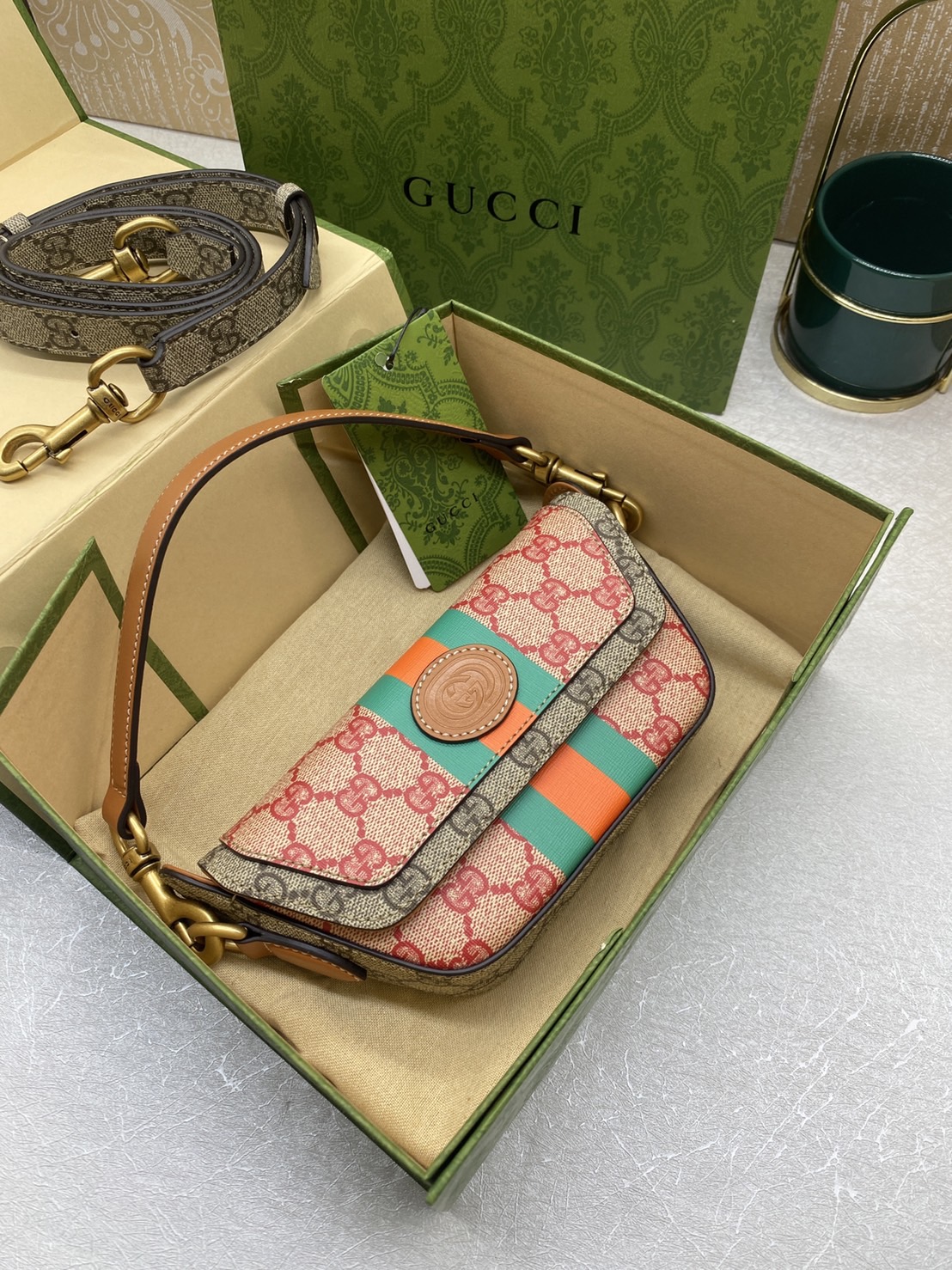 GUCCI GG top handle mini bag with Web เกรดเทพออริจินอล 1:1 ใช้งานต่างประเทศได้ รุ่นใหม่ล่าสุด ฉลองปีกระต่ายด้วยความสดใส เริ่มต้นปีกระต่ายและฤดูใบไม้ผลิอย่างสดใส GG