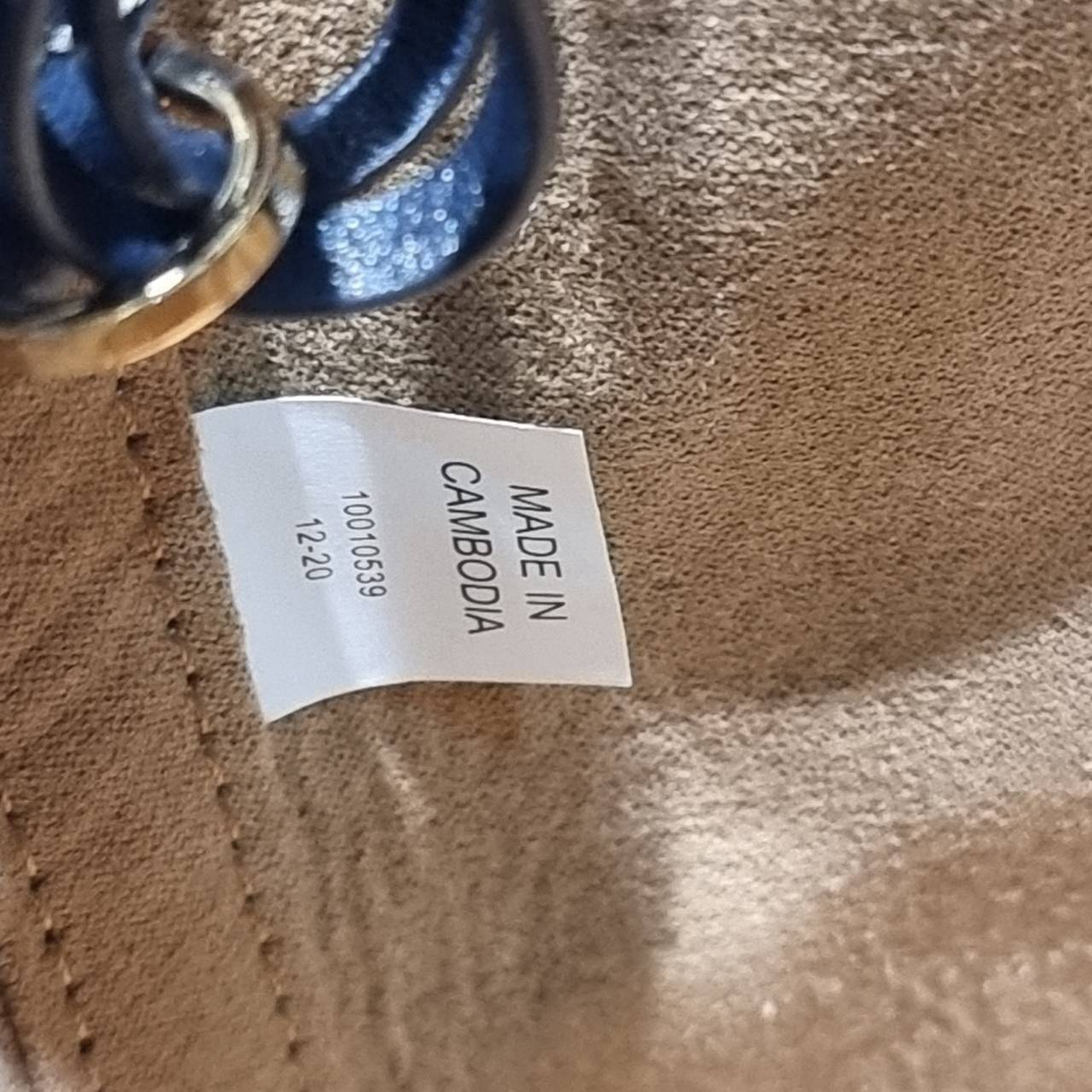 TOP ORI หนังแท้ | เกรดดีสุด TORY BURCH T MONOGRAM BUCKET BAG (ดีไซน์ใหม่) ใหม่ล่าสุดได้สวยก่อนใคร กับกระเป๋าบัคเก็ตยอดฮิต ที่มาในดีไซน์ใหม่ สายคล้องในตัวสามารถปรับได้ รูปทรงและลวดลายสวยชัดคลาสสิค