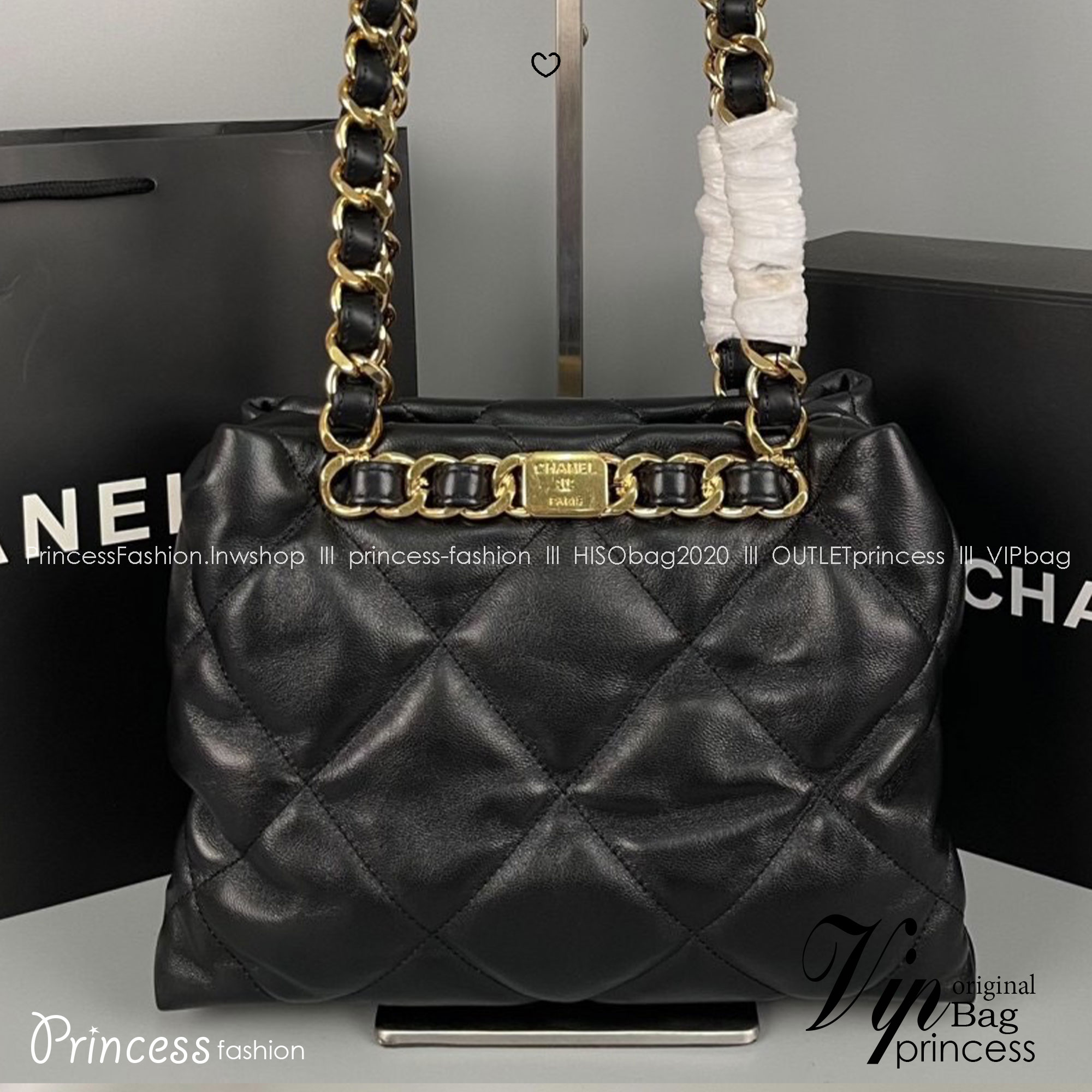 Chanel Black Lambskin Quilted Small Shopping Shoulder Bag / CHANEL SMALL TOTE SHOPPING BAG กระเป๋าสะพายคลาสสิก ดีไซส์เรียบสุดหรู จุของได้เยอะ เกรดวีไอพี 1:1 เกรดดีสุด ผ่านทุก ตม ใช้งานต่างประเทศได้