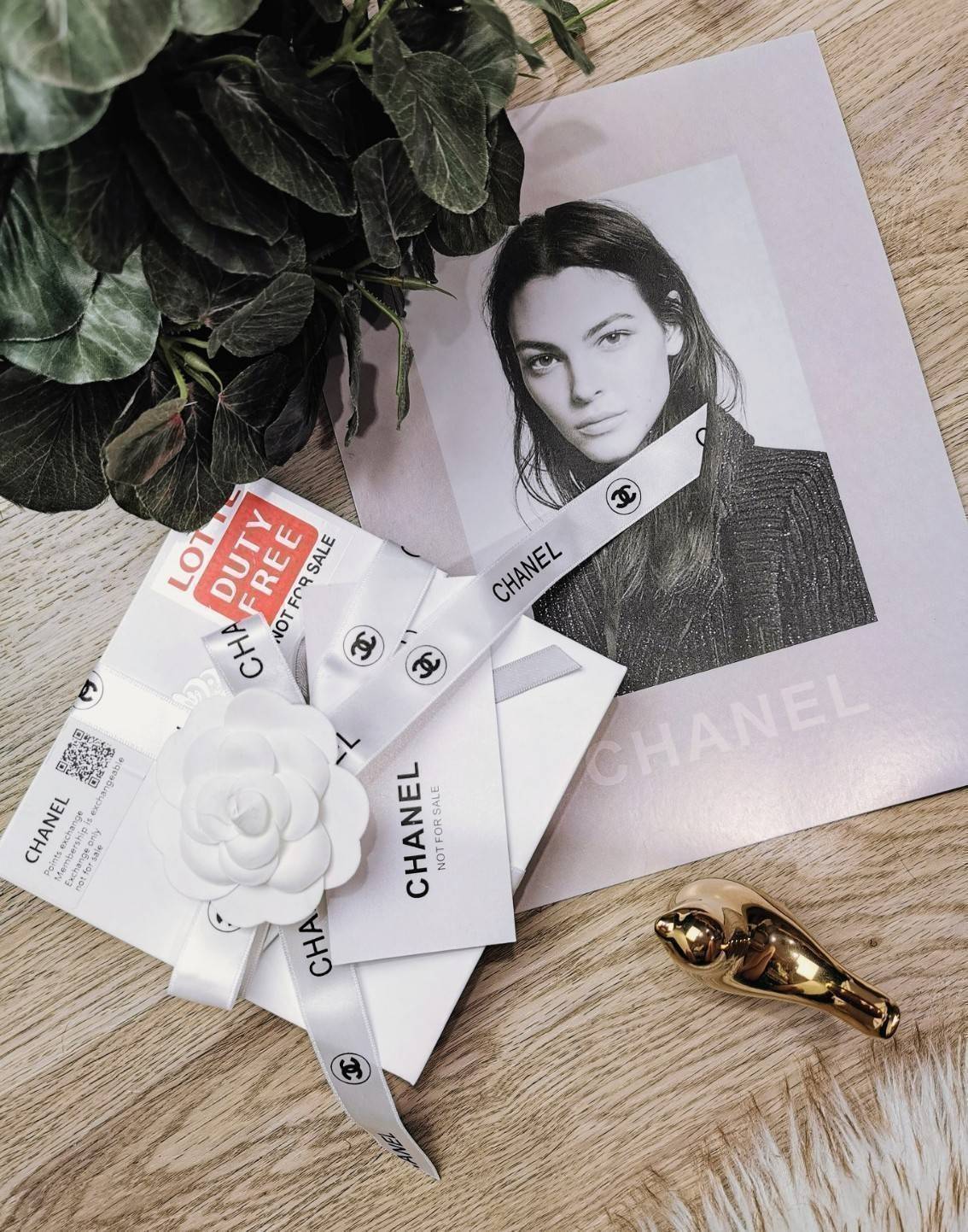 แพ็คสุดคุ้ม! CHANEL 7Days EARRING VIP ชุดกิ๊ฟเซทสุดเลอค่า ไอเท็มหายากชวนสะสมมาเป็นชุดให้ถึง7แบบ7สไตล์สลับใช้ ดีไซน์สวยเลอค่าสุดคลาสสิค จองด่วนไอเท็มแบบนี้นานๆจะหลุดมาให้ช้อป จะซื้อใช้เองหรือมอบเป็นของขวัญก็เลิศหรูดูดีมาใน Original Package มีกล่อง ริบบิ้น 