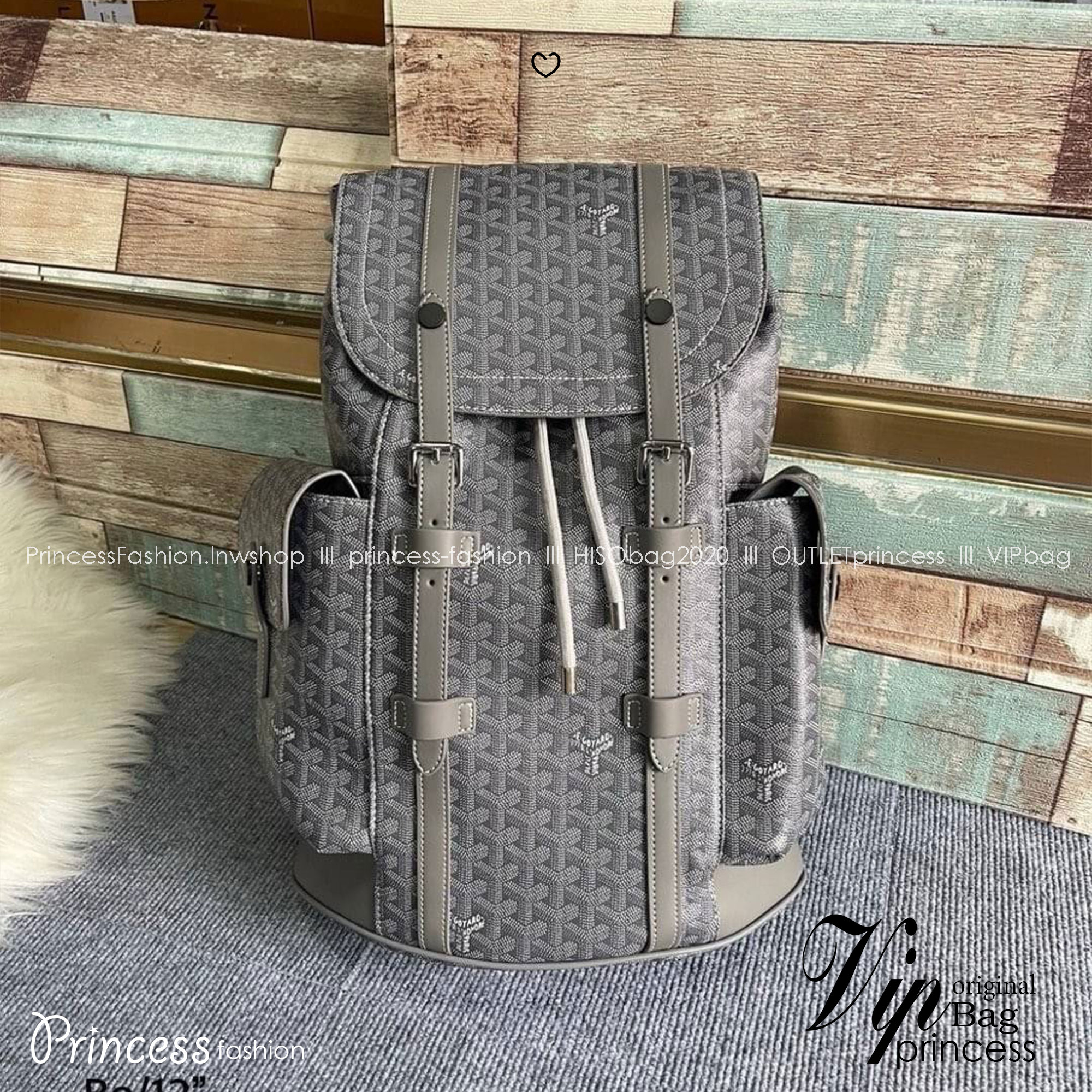 Goyard Backpack Bag Large Size กระเป๋าเป้ใบใหญ่ ดีไซน์สวยคลาสสิกเป็นเอกลักษณ์ ใช้ได้ทั้งหนุ่มๆและสาวๆ ตกแต่งลวดลายโลโก้แบรนด์เรียบหรู ภายในจุของได้เยอะมาก ใหญ่จริง!! ใบนี้คุ้มค่าราคามากๆ ทั้งดีไซน์และฟังก์ชั่นการใช้งาน ตอบโจทย์แน่นอน จะใส่เสื้อผ้าสำหรับ s