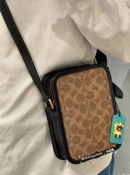 Coach Zip Camera Bag In Signature Canvas CA182 พร้มส่งที่ไทย Camera Bag Men’s retro classic Aging men’s cross-body Bag, mobile Bag Camera Bag