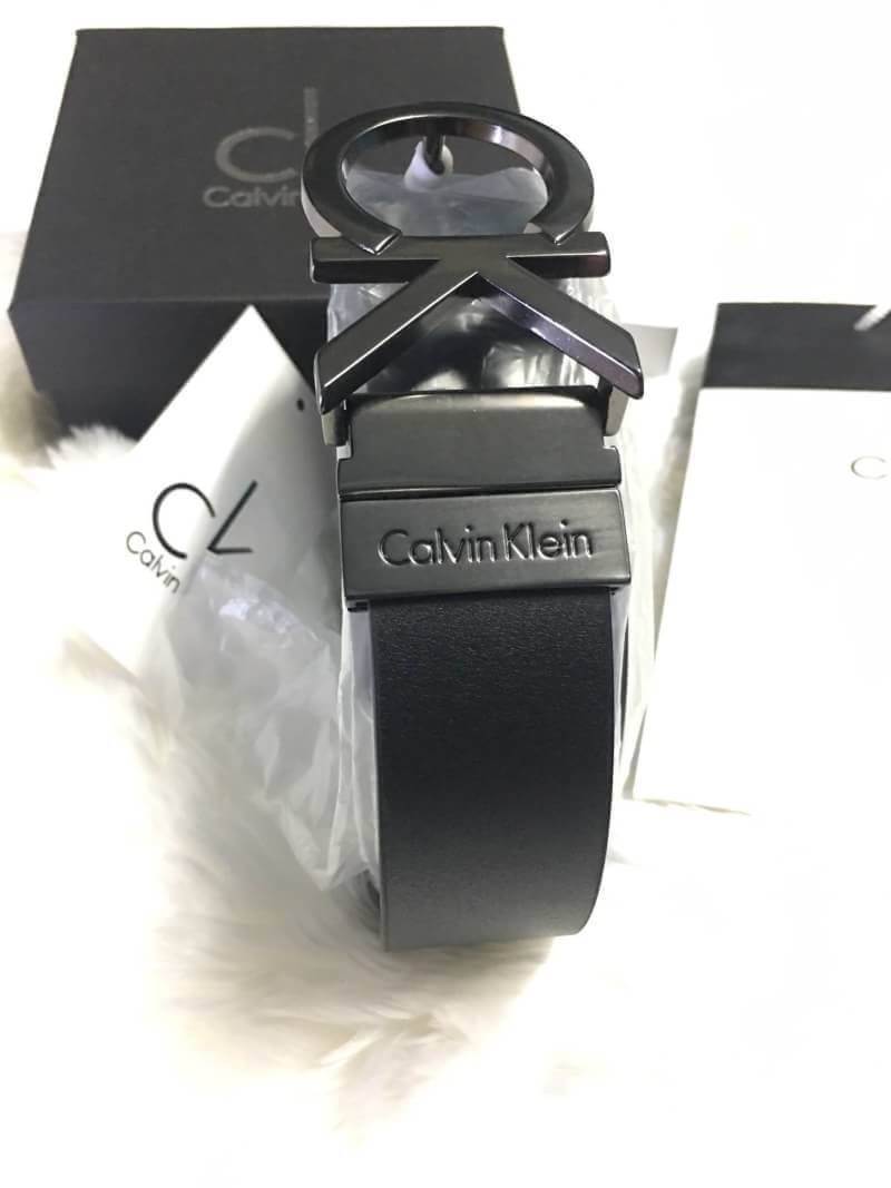ชุดของขวัญสำหรับคุณผู้ชาย เข็มขัด Calvin klein พร้อมกล่องสวยหรู พร้อมถุงกระดาษแบรนด์ ซื้อเป็นของขวัญ ของฝาก ปีใหม่ ดีเลิศมากค่ะขอบอก