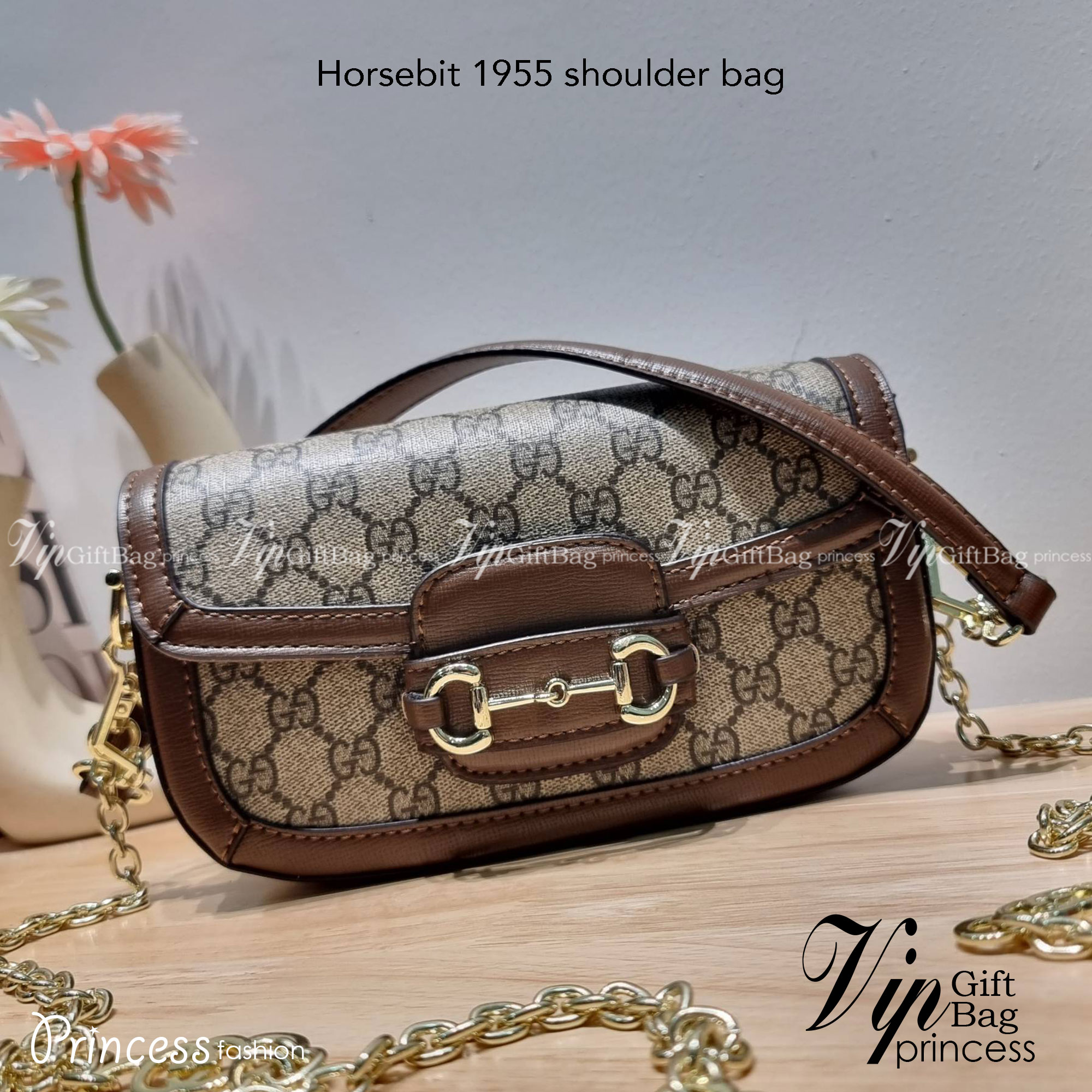 GUCCI Horsebit 1955 shoulder bag / GC STRAP MINI SHOULDER BAG กระเป๋าสะพายไหล่/สะพายข้าง ทรงคลาสสิค ไซส์ใหม่ ตอบโจทย์คนที่ไม่ชอบความใหญ่โต น้องจัดให้ไปเลย!!