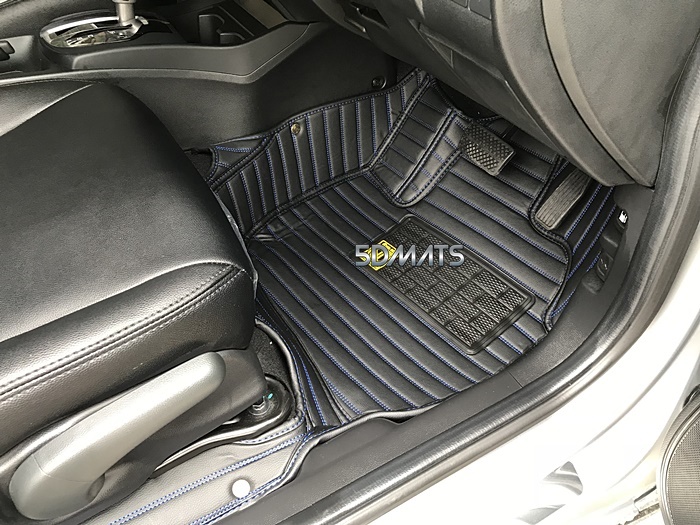 พรมปูพื้นรถยนต์5D TOYOTA YARIS ปี2018-22 พรม5D VIP ลายตรง เต็มคัน 3ชิ้น