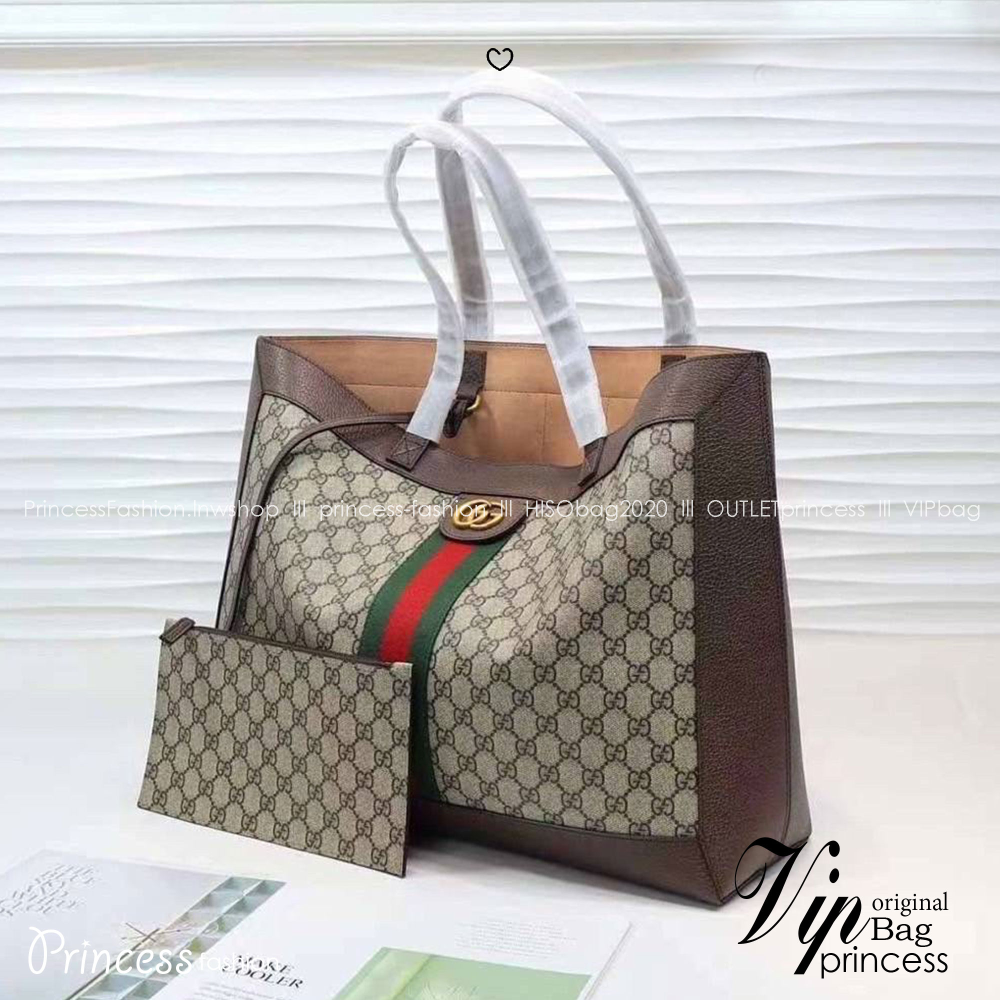 GUCCI Soft GG Supreme Ophidia Tote Bag กระเป๋าถือสะพายไหล่ทรง shopping ขนาดใหญ่จุใจคุ้มสุดๆ!! ดีไซน์เรียบง่ายสุดคลาสสิค โดดเด่นด้วยแถบผ้าสีแดงเขียวสวยเด่นเป็นเอกลักษณ์