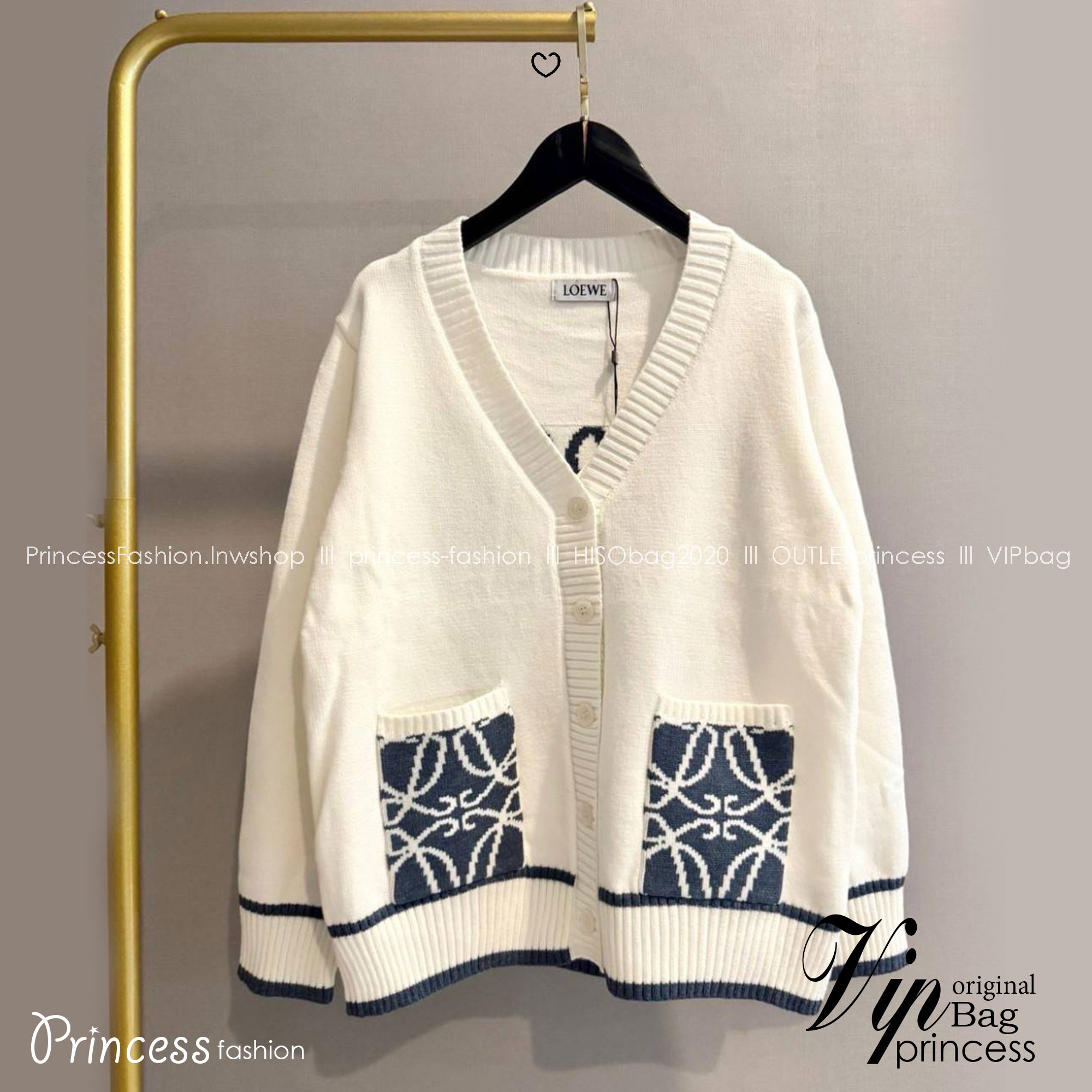 TOP ORI | LOEWE CARDIGAN เสื้อสเวตเตอร์งานแบรนด์เนื้อผ้าอย่างดีงานนำเข้าจากโรงงานเทียบแบรนด์ เกรดท็อปออริจินอล เกรดดีสุด เทียบแท้ พร้อมป้ายแท็ก ภาพถ่ายจากงานขายจริง
