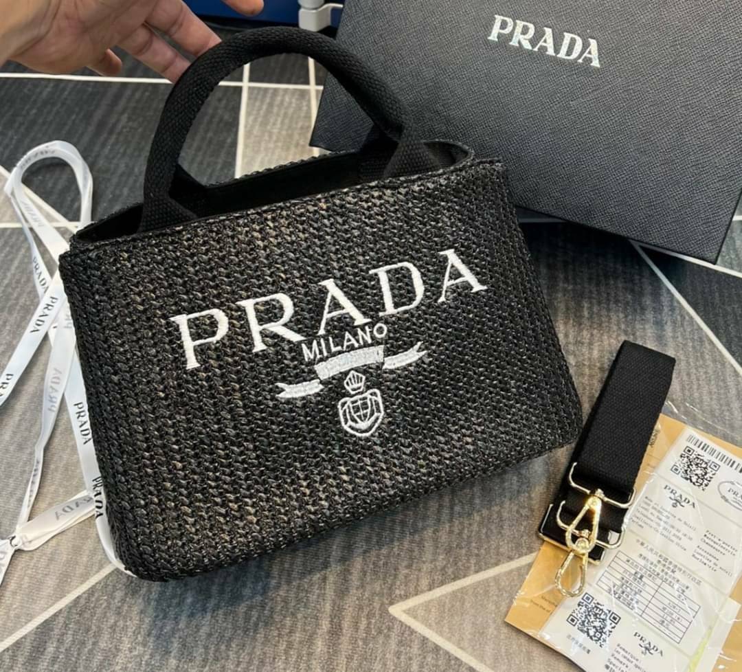 VIP 🥂 PRADA shopping summer bags / Prada Tote Bag 12" กระเป๋าสานสีโทนน่ารัก จุของได้เยอะ ภาพสินค้าถ่ายจากงานขายจริง พร้อมส่ง