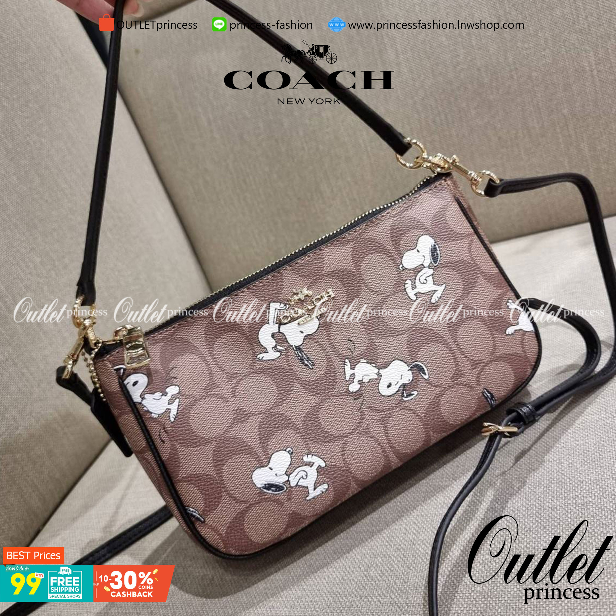 OUTLET 】COACH F36674 TOP HANDLE POUCH IN SIGNATURE WITH SNOOPY PRINT คอลเลคชั่นใหม่ ในสไตล์พอช มาให้ช้อปก่อนใครในไทยจ้า น่ารักน่าใช้ไปอีกกับกระเป๋าสะพายทรงฮิตตลอดกาล ด้วยดีไซน์ที่ออกมาให้ใช้งานได้ง่าย ขนาดกำลังเหมาะ วัสดุแคนวาสทนทาน ดีไปหมดขนาดนี้!! คุณลู