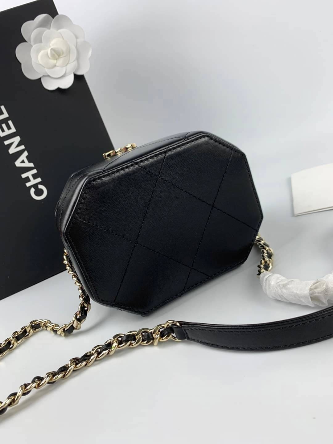 Chanel small Vanity case พร้อมส่งแล้วค่า งานที่สาวๆ ตามหา เกรดท็อปออรินอล งานเหมือนสุด หนังแท้ สวยงามตามรูป