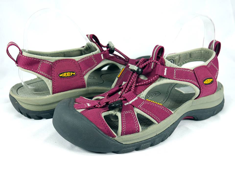YKeen Venice - Beetroot W10us/40.5eu/27 cm.