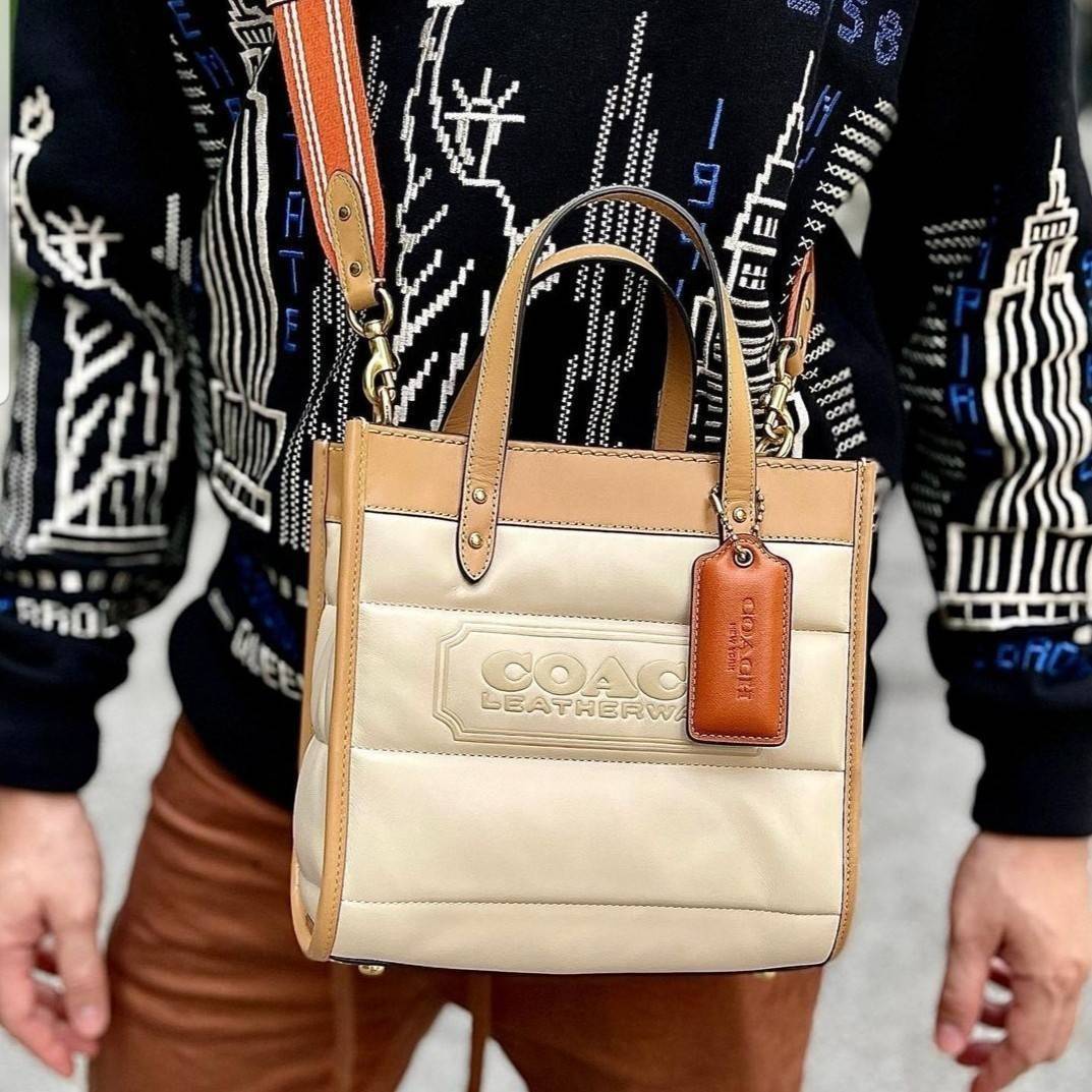 COACH CASUAL STYLE STREET STYLE 2WAY PLAIN LEATHER ELEGANT STYLE (C6958 C6852) 🌺 ที่สุด! ของที่สุด!! กระเป๋าถือ กระเป๋าสะพายรูปทรงสุดฮิต สุดคลาสสิค รุ่น UNISEX ที่ชิคๆ สบายๆ ได้ทั้งชายและหญิง// วัสดุหนังแท้ทั้งใบ ตัดเย็บด้วยหนังเนื้อนุ่มพิเศษ หนา 