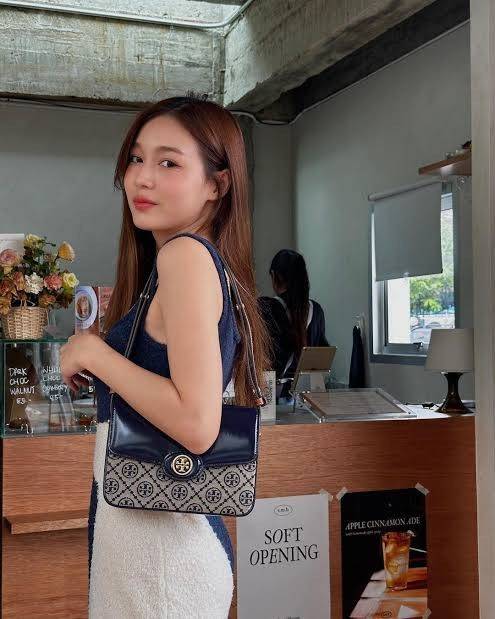 Tory Burch Robinson T Monogram Convertible Shoulder Bag กระเป๋าสะพาย เกรดท็อปออริ เกรดดีสุด สลับแท้ 1:1 ใช้ต่างประเทศได้