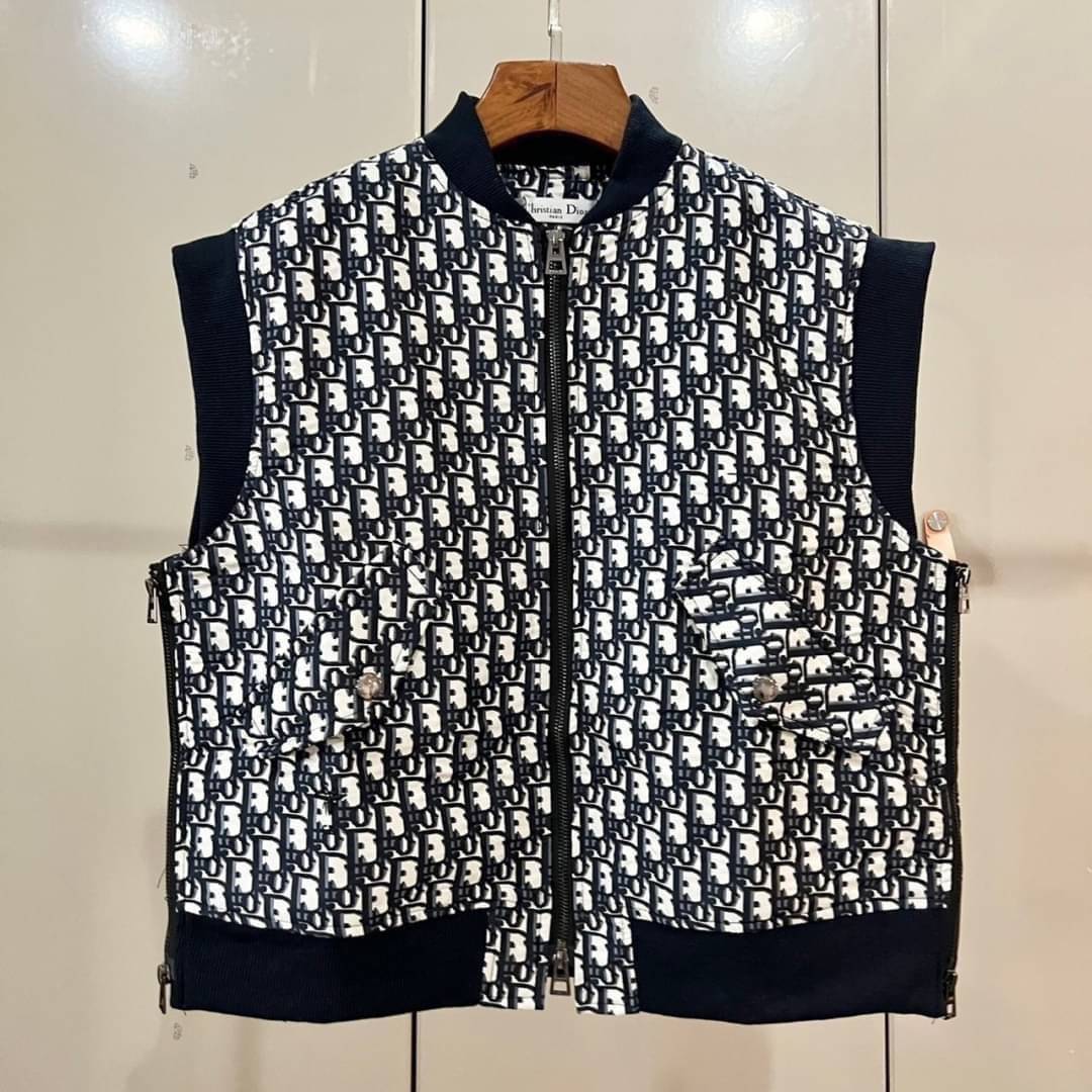 TOP ORI | DIOR OBLIQUE HOODIE JACKET เสื้อแจ็คเก็ตงานแบรนด์ เนื้อผ้าอย่างดีงานนำเข้าจากโรงงานเทียบแบรนด์ 🤍 สินค้าเกรดท็อปออริจินอล เกรดดีสุด เทียบแท้