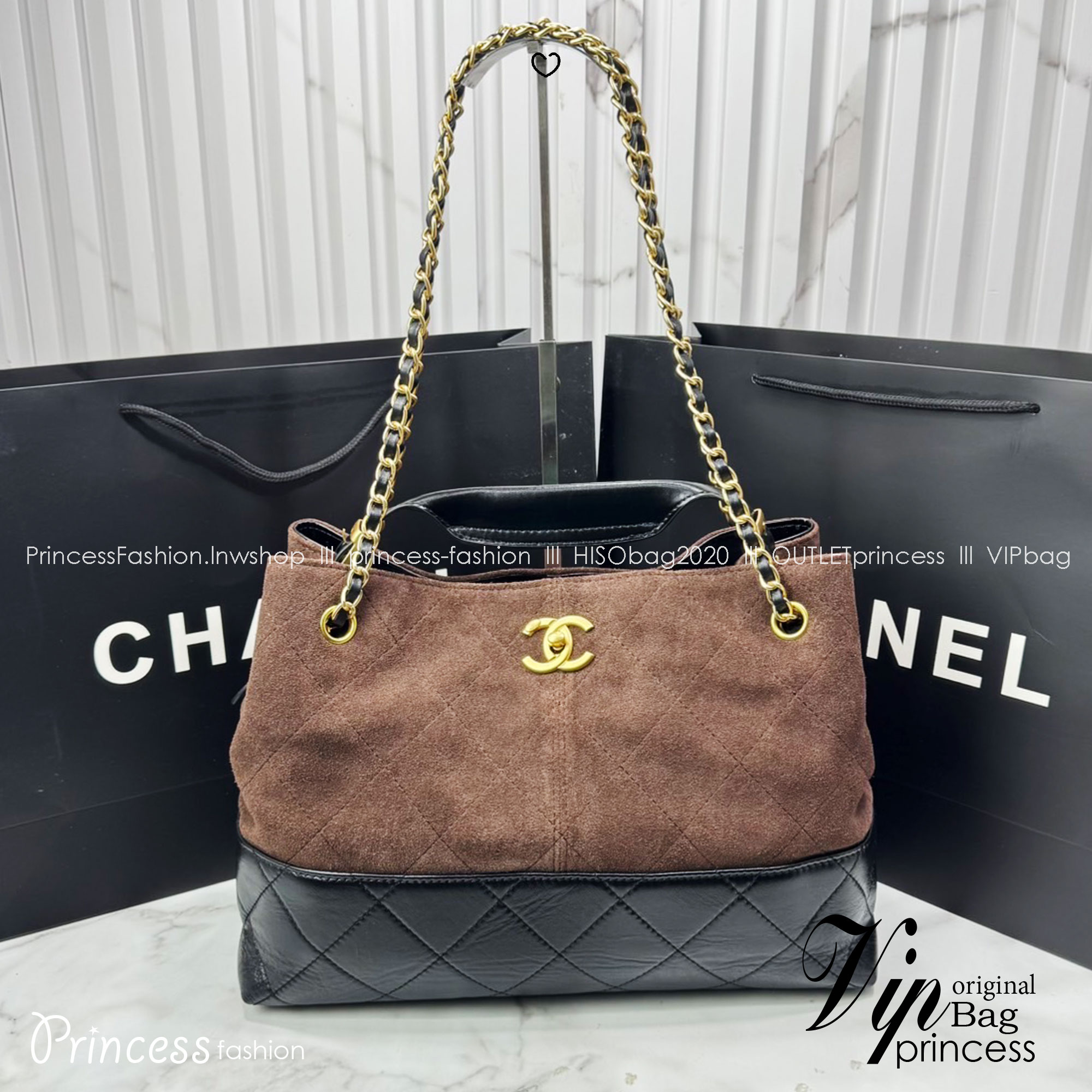 CHANEL Shopping Bag 25A Suede Bag กระเป๋าช้อปปิ้งทรงโท้ทหนังกลับสีทูโทน *สีใหม่น้ำตาลไหม้สีเข้ม ในคอล Métiers Dart 2024/25