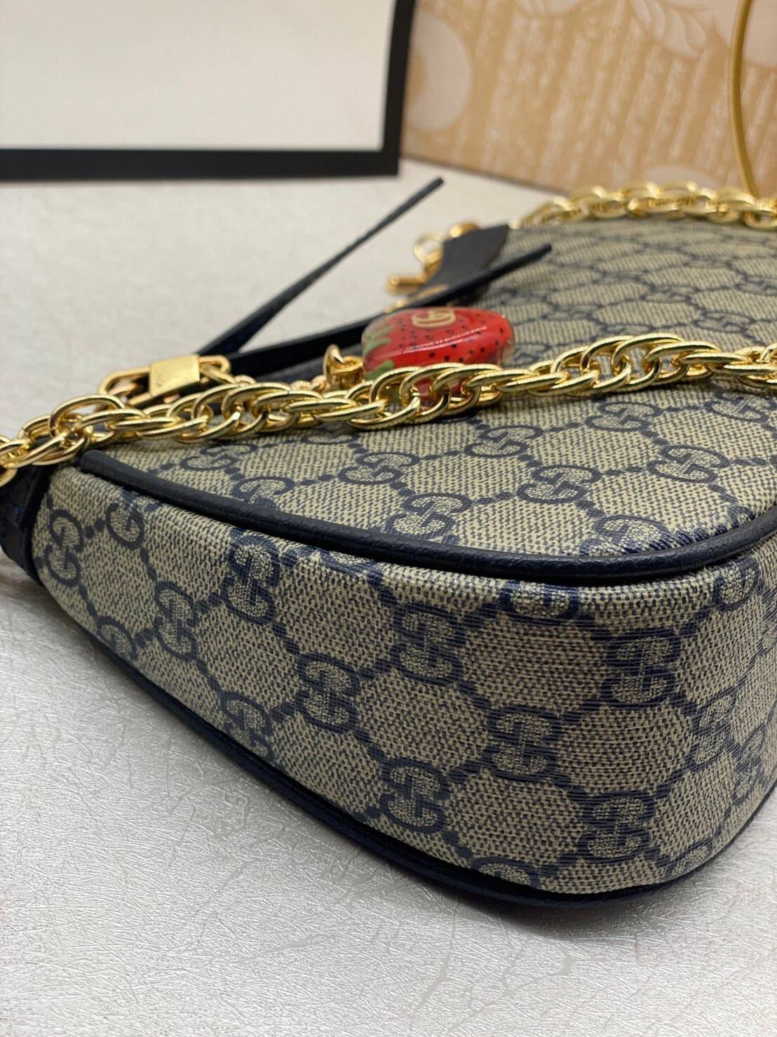 GUCCI Ophidia small handbag strawberry เกรดออริจินอล งานสวยตรงปก ภาพถ่ายจากงานขายจริง ใช้งานต่างประเทศได้