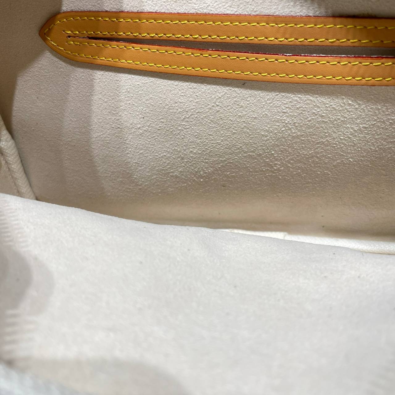 LV Reporter 28 Mongram Vintage Crossbody Bag / LV Messenger Bag กระเป๋าสะพายทรงแมสเซ็นเจอร์วินเทจ เกรดออริ ท็อป สลับแท้ 1:1 เกรดดีสุด หนังแท้ ผ่านทุก ตม. ใช้งานต่างประเทศได้