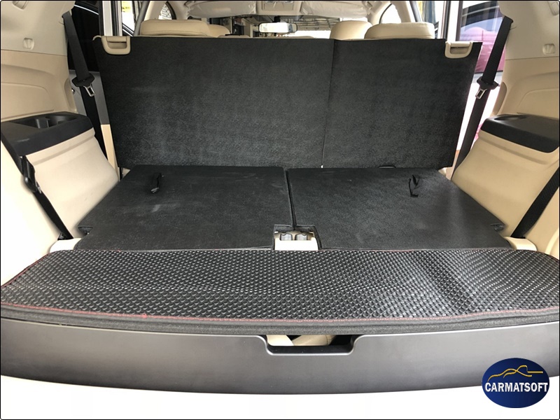 ยางปูพื้นรถยนต์ISUZU MU-X 2014-2019 รุ่น MINI MAT พรมกระดุมเม็ดเล็กpvc สีดำด้ายแดง+ปิดเบาะลายหนัง2เเถว เต็มคัน