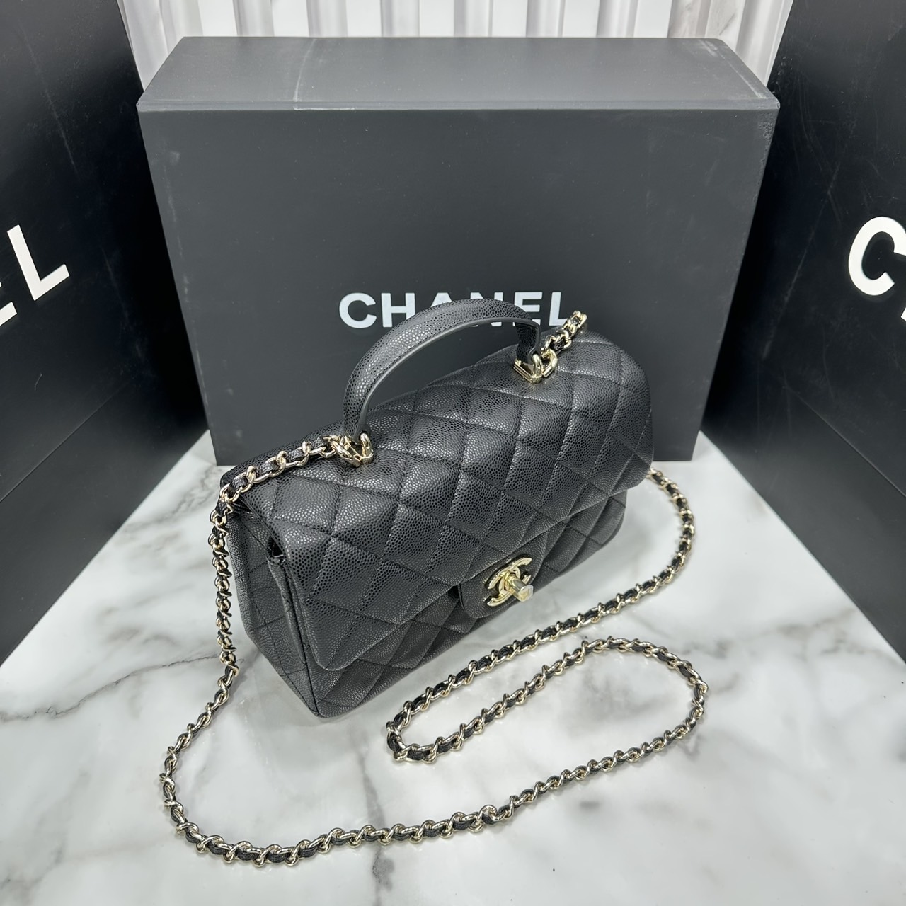 ORI หนังแท้ | CHANEL Classic Flap Bag TopHandle 20cm กระเป๋าสะพายคคลาสสิกพร้อมหูจับ หรูหราระดับตำนาน สวยงามเหนือกาลเวลา