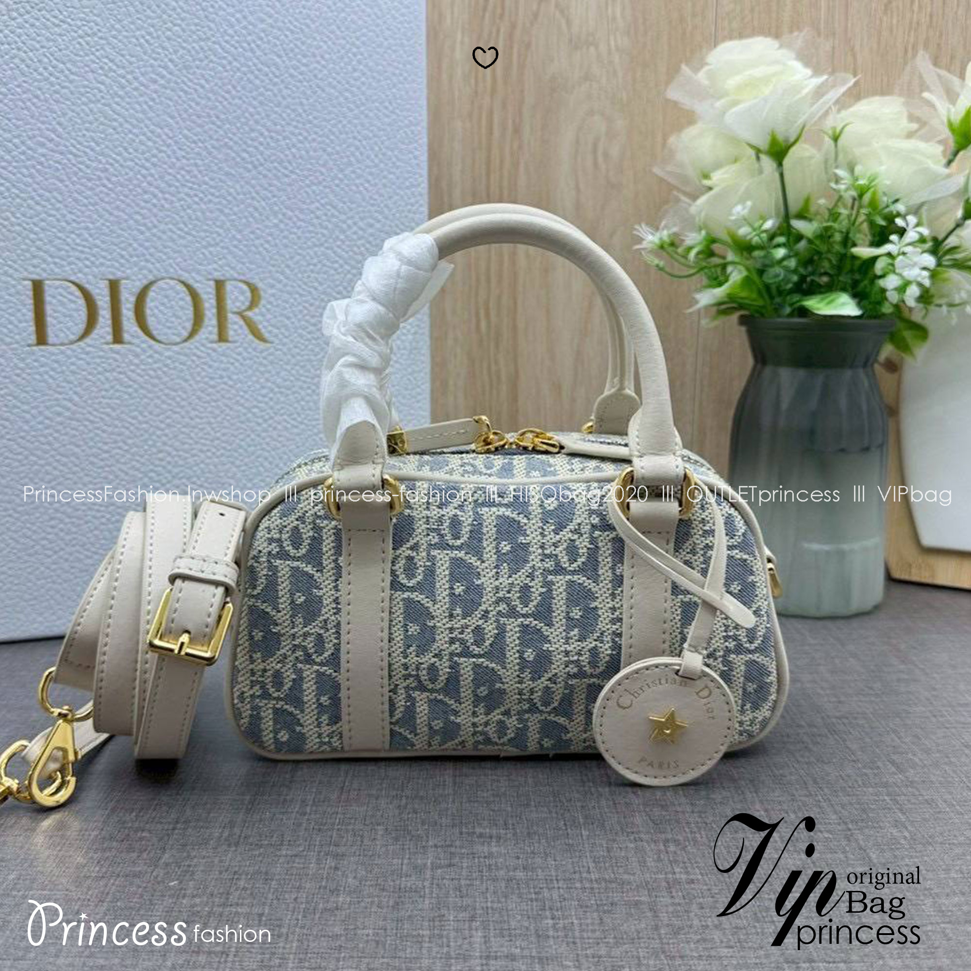 ORI หนังแท้ | DIOR D-Vibe East-West Nano Bag กระเป๋าทรงหมอนไซส์มินิน่ารัก ดีไซน์โบว์ลิ่งรูปทรงทันสมัยใช้งานง่ายจุของสำคัญได้ครบ สวยสง่างามเป็นเอกลักษณ์