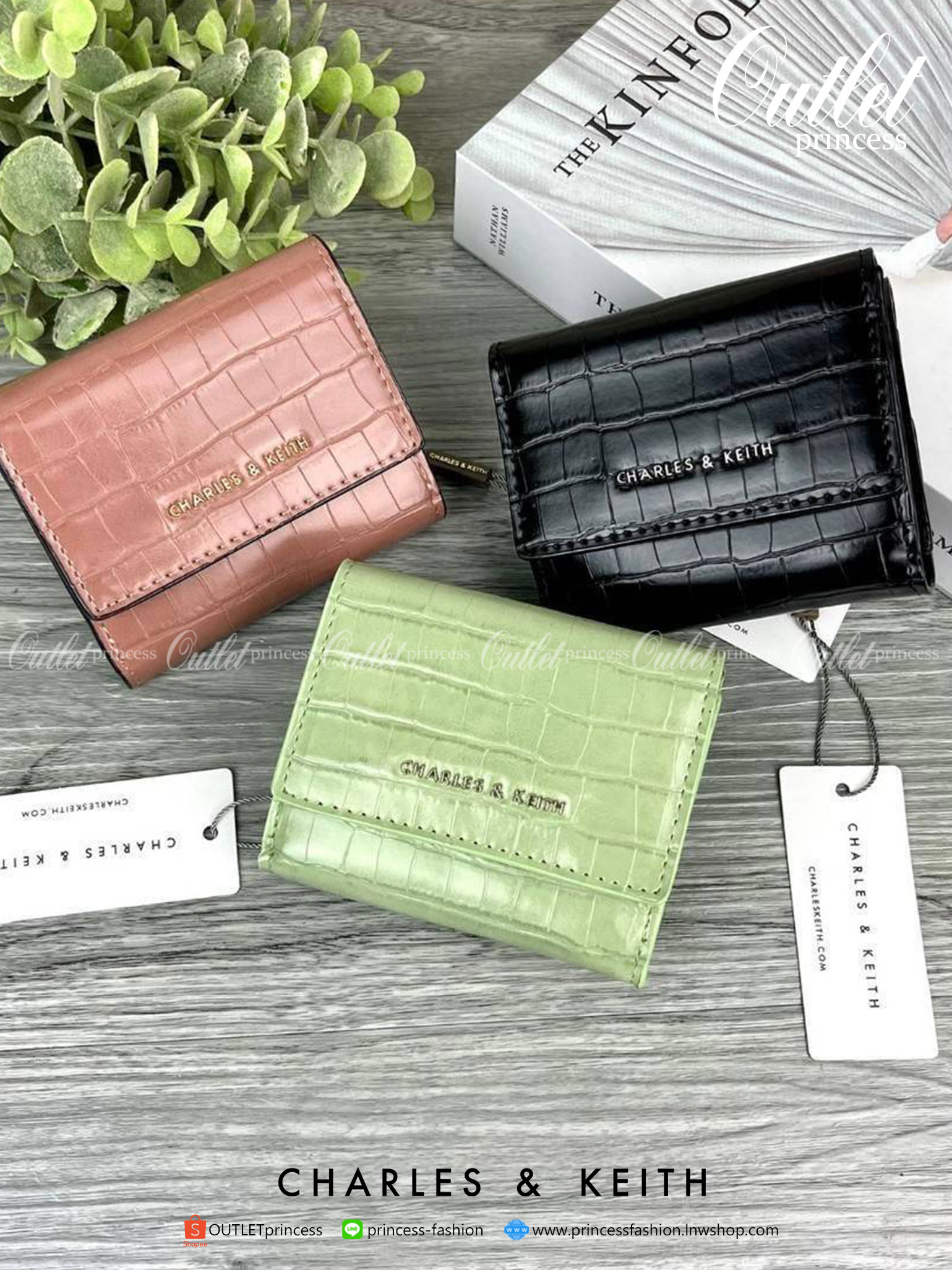 Charles & Keith Croc-Effect Short Wallet กระเป๋าเงิน 3 พับใบสั้น จุของได้ครบ! วัสดุพิมพ์ลายจรเข้