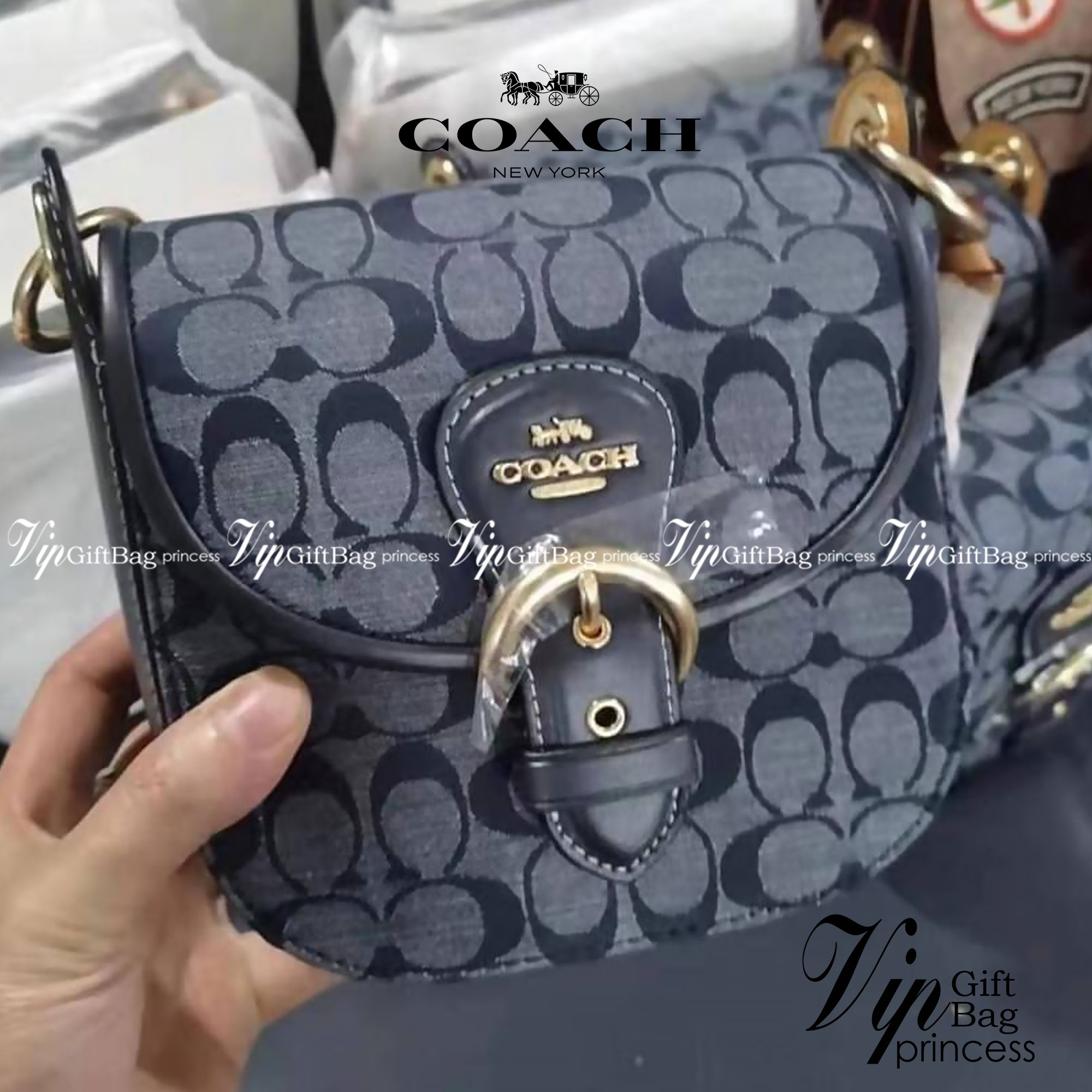 Coach Kleo Shoulder Bag 23 In Signature Chambray พร้อมส่งที่ไทย