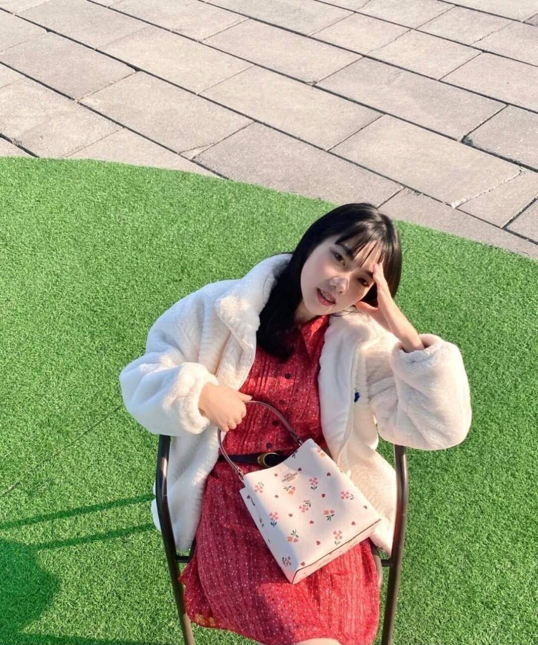 COACH SMALL TOWN BUCKET BAG WITH HEART PETAL PRINT(C7975//C7976)🌺💞กระเป๋าถือ กระเป๋าสะพาย ทรงฮิตยอดนิยมตลอดกาล>>ปริ้นลายดอกไม้รูปหัวใจมินิ น่ารักเกินเบอร์มาก🥰 ไม่ว่าจะออกมาคอลเลคชั่นไหนๆ ก็ครองใจสาวๆไปได้ทุกรุ่น/ วัสดุหนังแคน