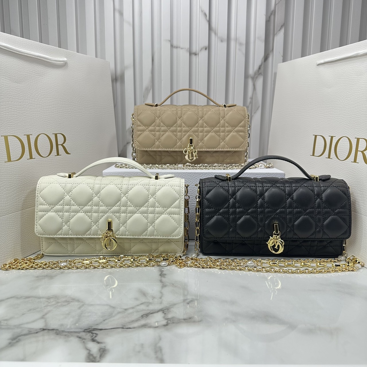 8.5" DIOR My Dior Mini Bag / Dior Clutch Bag กระเป๋าสะพายทรงคลัชทันสมัย หรูหราสง่างาม จะถือหรือสะพายก็ดูดีมีระดับ เกรดออริ 1:1 ใช้งานต่างประเทศได้