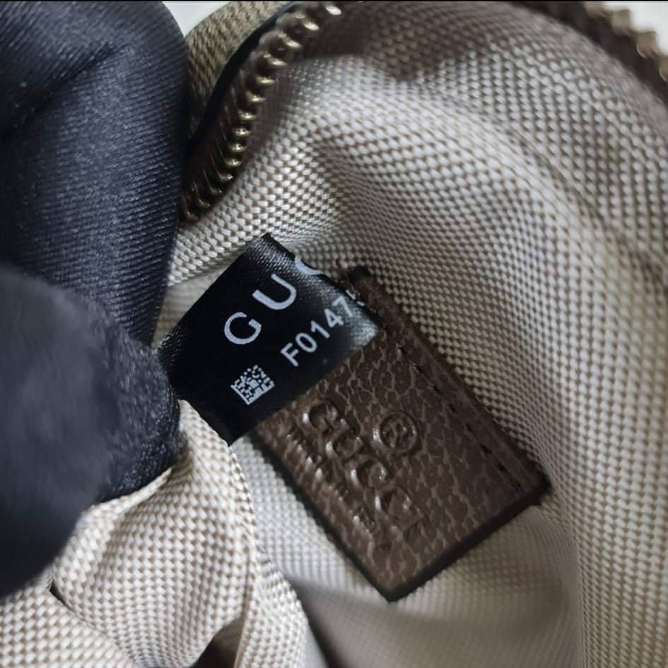 หนังแท้ GUCCI Neo Vintage mini bag / GG Mini Crossbody bag กระเป๋าสะพายข้างใบเล็ก ใช้ได้ทั้งชาย/หญิง งานหนังแท้ทั้งใบ ออริจินอลเกรด ภาพสินค้าถ่ายจากงานขายจริง ใช้งานต่างประเทศได้ค่ะ