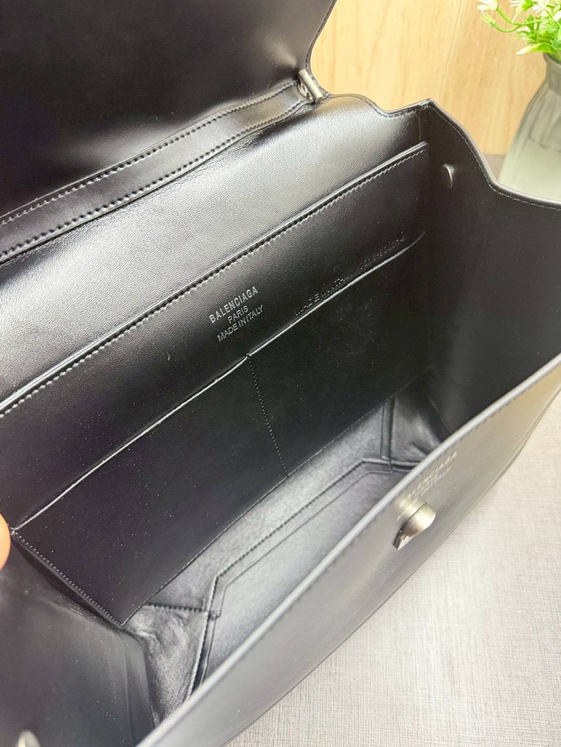 ORI หนังแท้ | Balenciaga Nano Medium Top Handle Bag 27cm กระเป๋าสะพายทรงโท้ท ดีไซน์ใหม่สวยเก๋ตามแบบฉบับแบรนด์