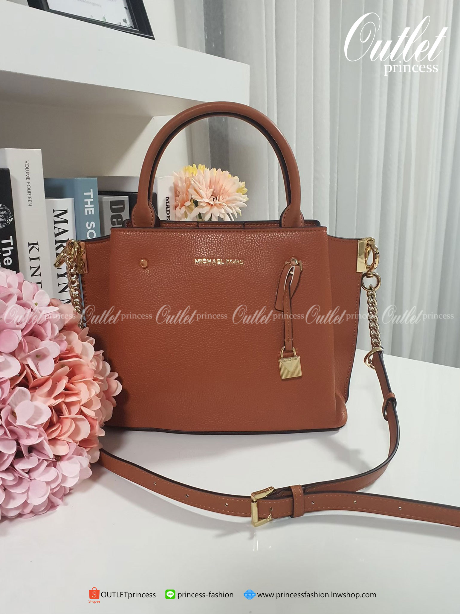 ของแท้ 100% NEW COLLECTION!! MICHAEL KORS GENIE LEATHER BAG สีน้ำตาล
