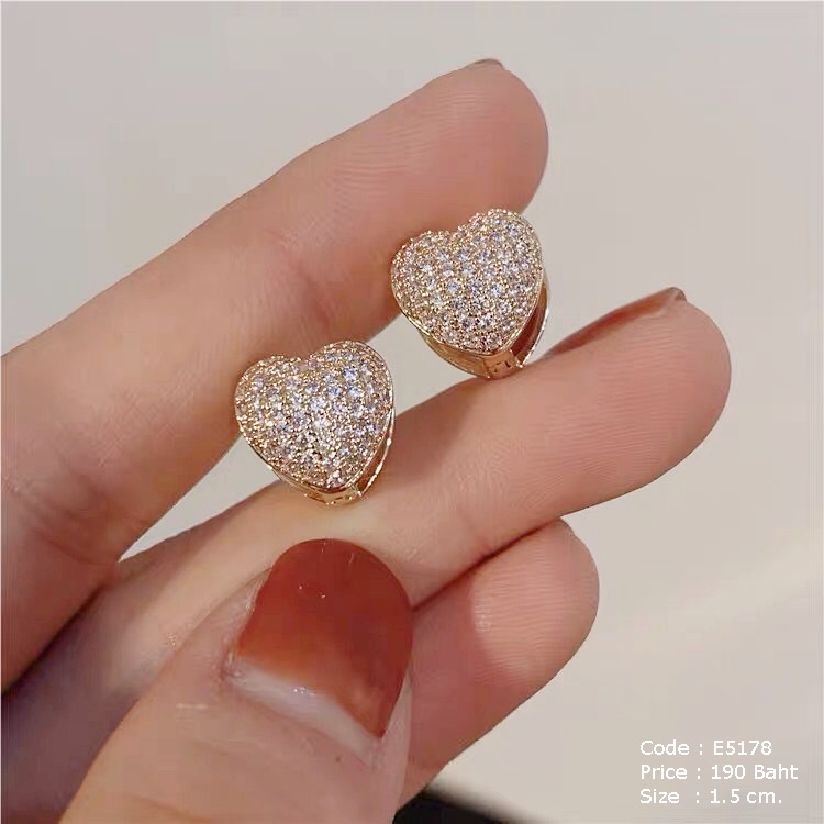 ต่างหูหัวใจ 2 ด้าน ฝังเพชร cz ตัวเรือนสีทอง