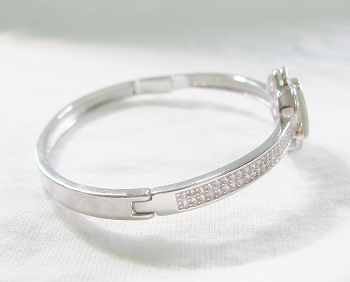 กำไลกังหันดอกเหมยสีเงิน นำโชคเสริมดวงค่ะ