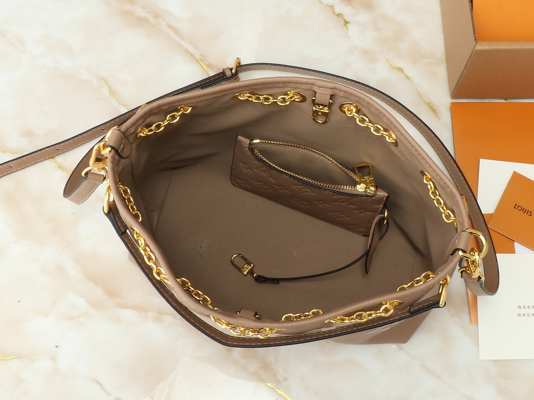 LV Bundle Monogram Empreinte Bag / LV Bella Bucket Bag กระเป๋าสะพายทรงบัคเก็ตรุ่นใหม่ ตกแต่งอะไหล่สีทองหรูหรา