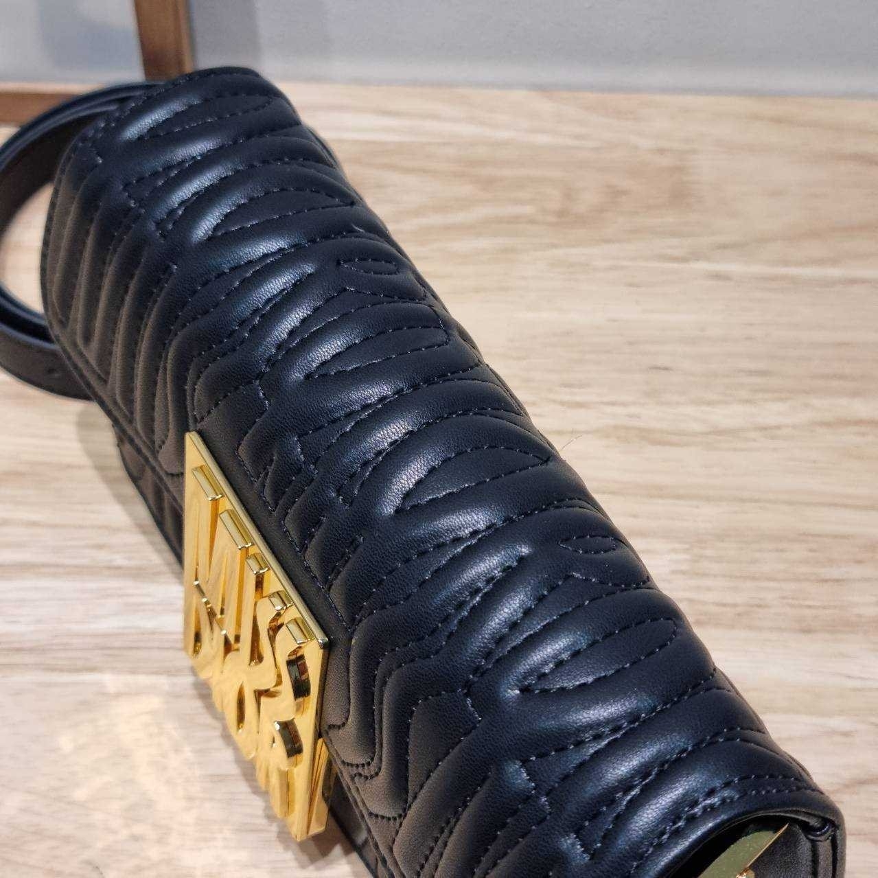 Dior Flap Bag / Quilted Miss Dior Allover Leather Bag กระเป๋าสะพายไหล่สุดลัคชู หรูหราเกินเรื่อง ดีไซน์ใหม่สวยงามด้วยดีเทลฝีเย็บและลายหนังปั๊มนูน