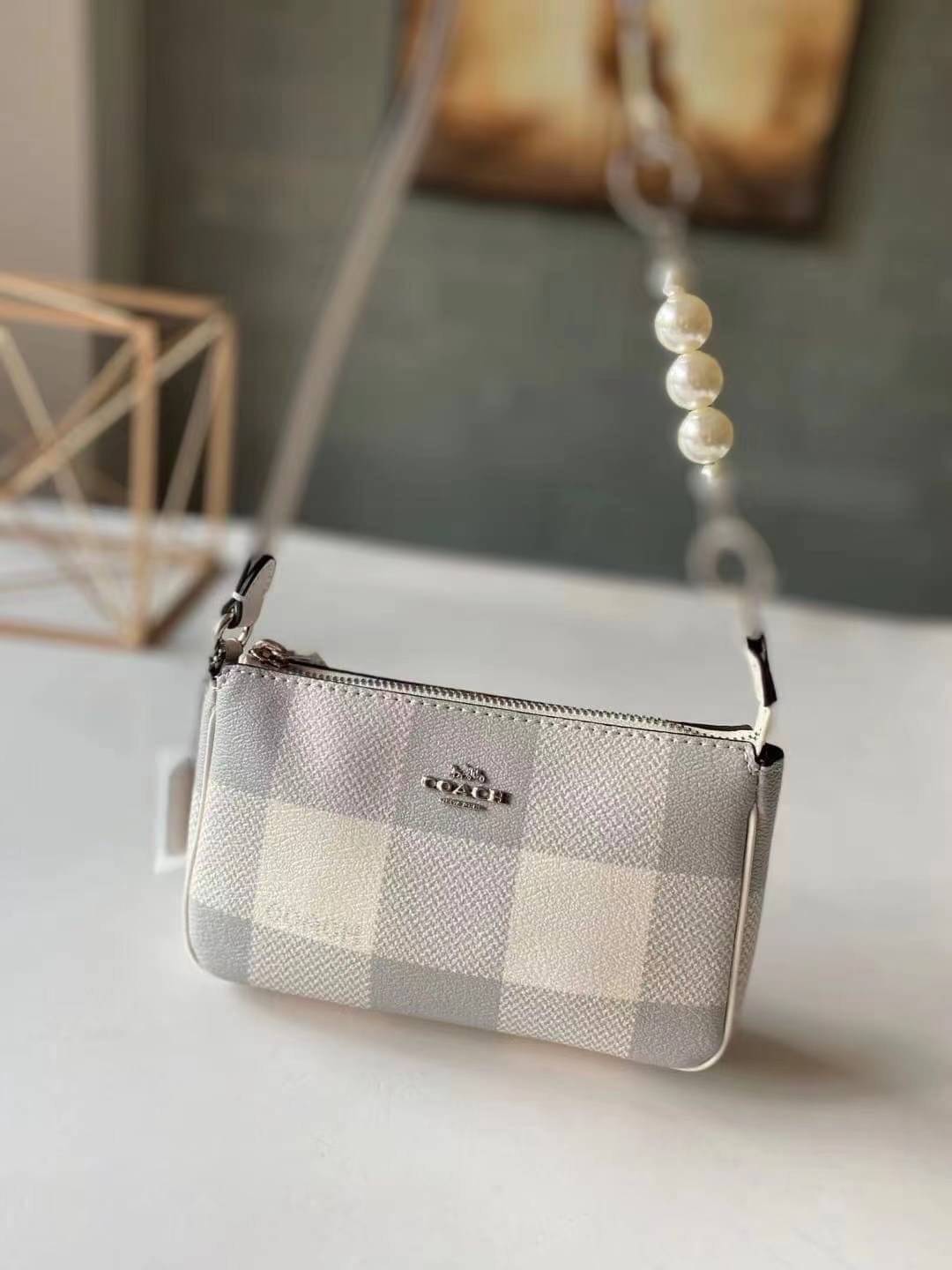 OUTTLET 】Coach NOLITA 19 WITH BUFFALO PLAID PRINT (COACH C1583) SV/CHALK MULTI