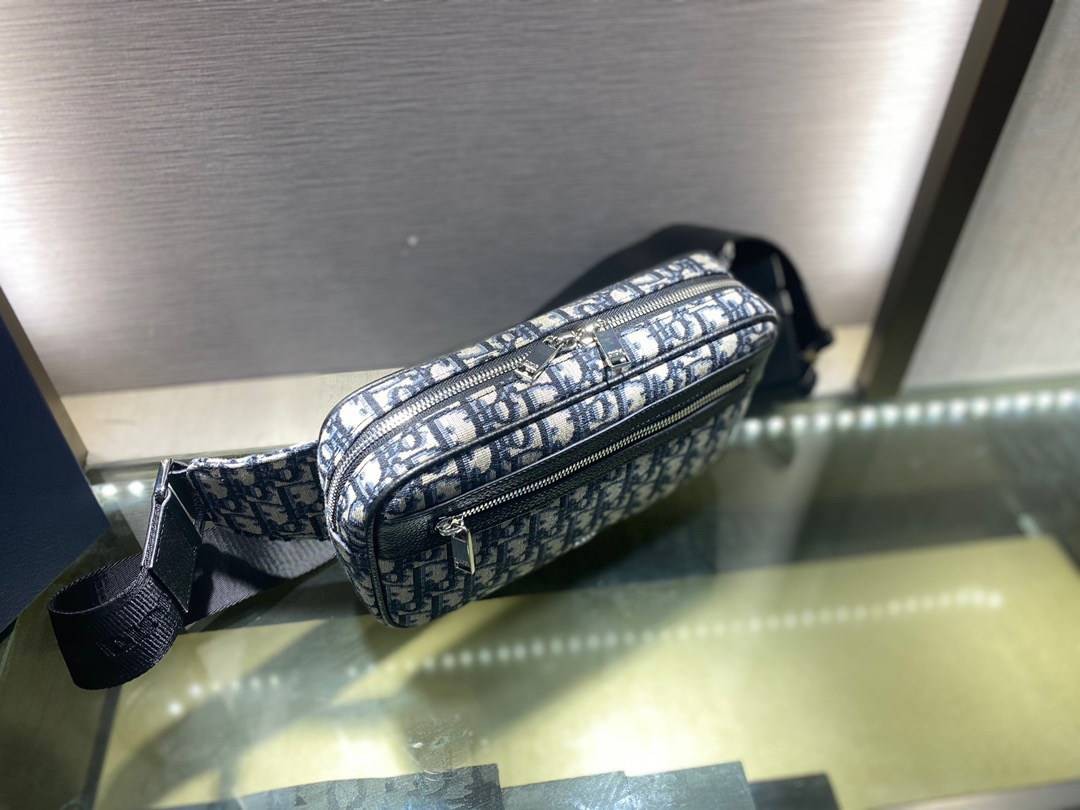 หนังแท้ DIOR BEIGN AND OBLIQUE JACQUARD WAIST BAG / DIOR Belt Bag พร้อมส่งที่ไทย งานหนังแท้และผ้าแจ็คการ์ดออริจินอล ภาพสินค้าถ่ายจากงานขายจริง ใช้งานต่างประเทศได้