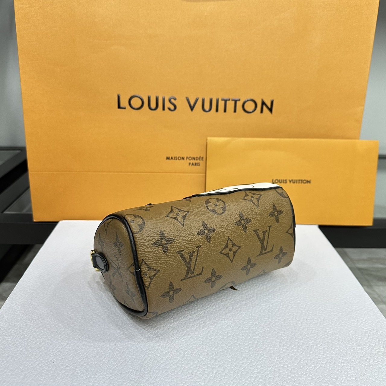 LV Nano Speedy Monogram Reverse Canvas Bag กระเป๋าสะพายใบเล็ก น้องหมารุ่นใหม่ cute dog เกรดออริ 1:1 ใช้งานต่างประเทศได้