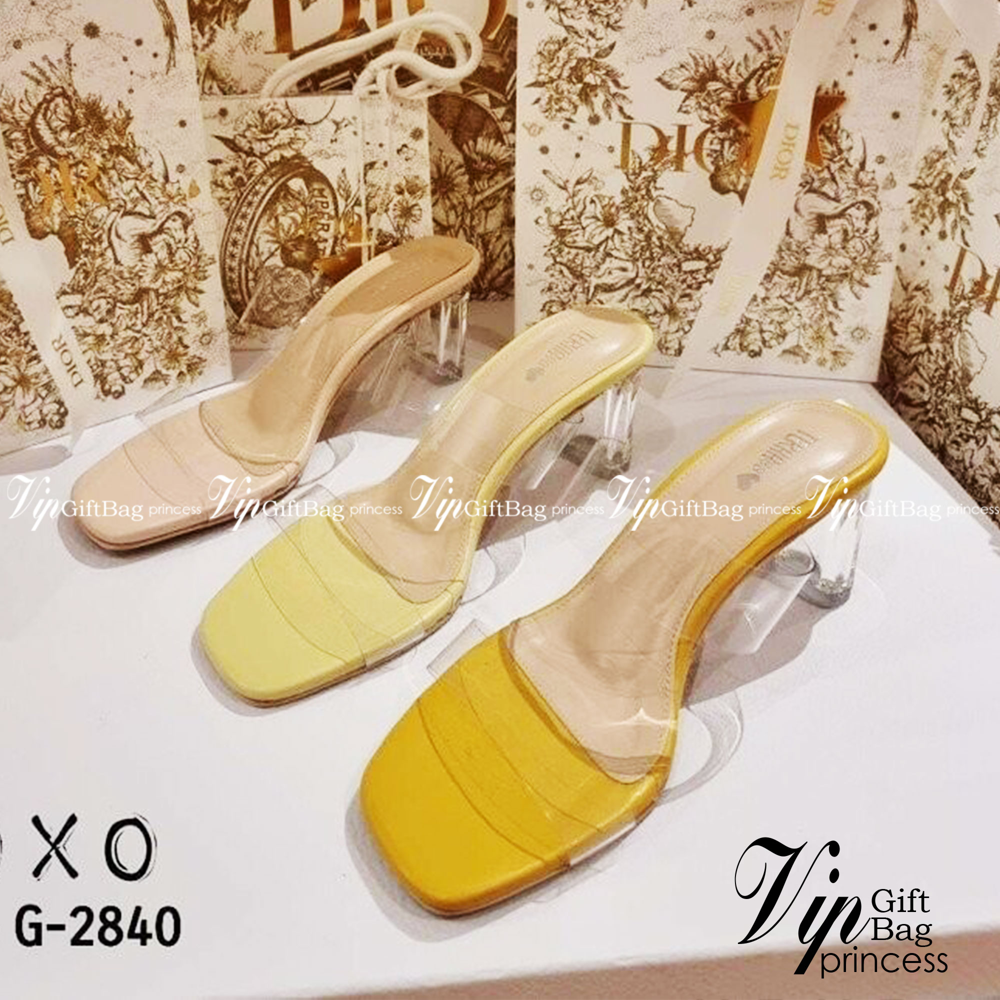 รองเท้างานสวม สไตล์รองเท้าแก้ว สวย โดดเด่น เปรี้ยว สีพื้น หนังสีสด คาดพลาสติกใสอย่างดี เนื้อนุ่ม ส้นพลาสติกแก้วใส แมทส์ชุดง่าย ใส่กับเสื้อผ้าได้หลากหลาย